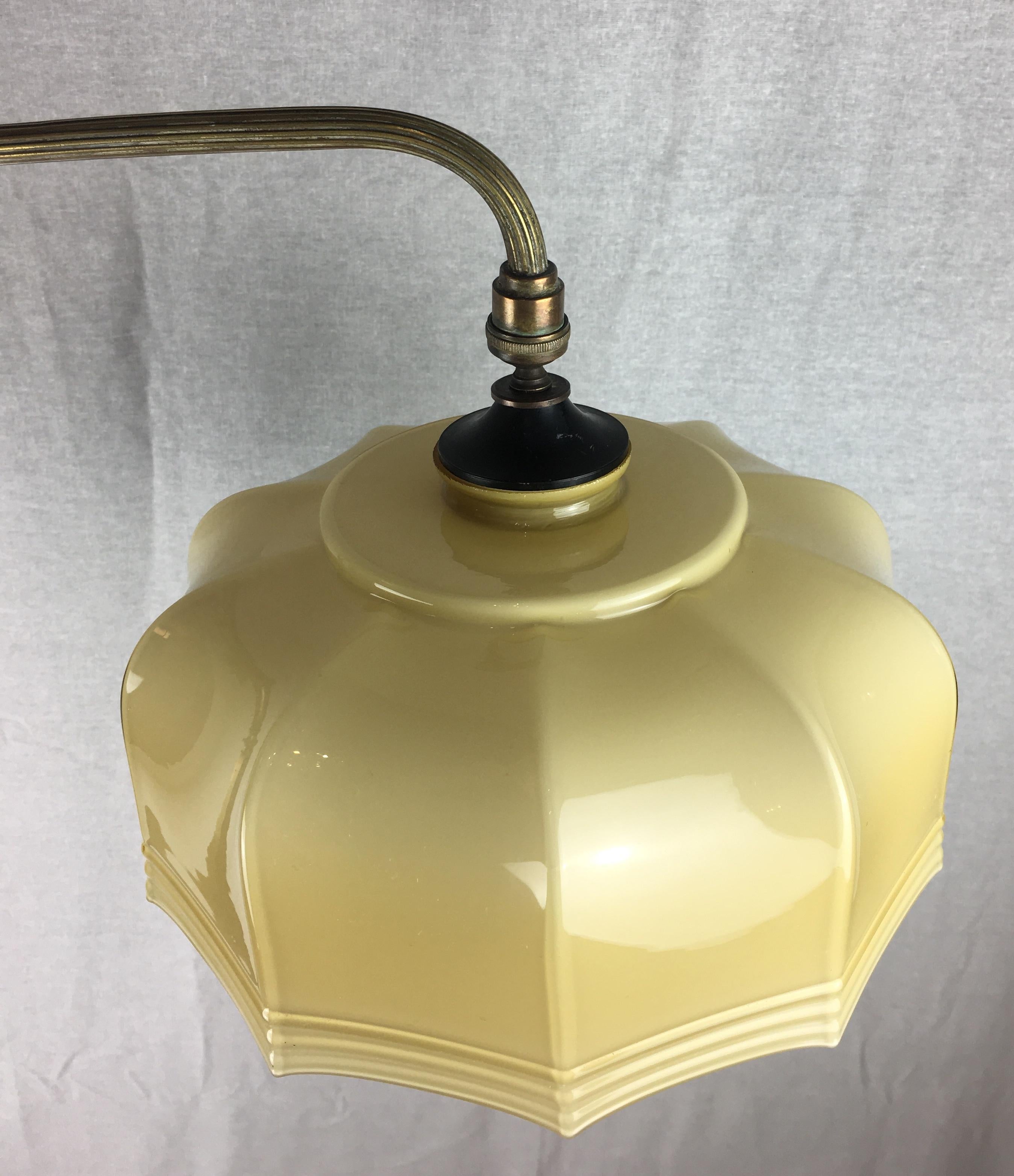 An important iconic piece of American history, this beautiful Art Nouveau, Art Deco brass floor lamp embodies all the classical elements of the era. Made by and stamped Artistic Brass & BZ Wks, NYC with patented number 4099.

This very stylish floor