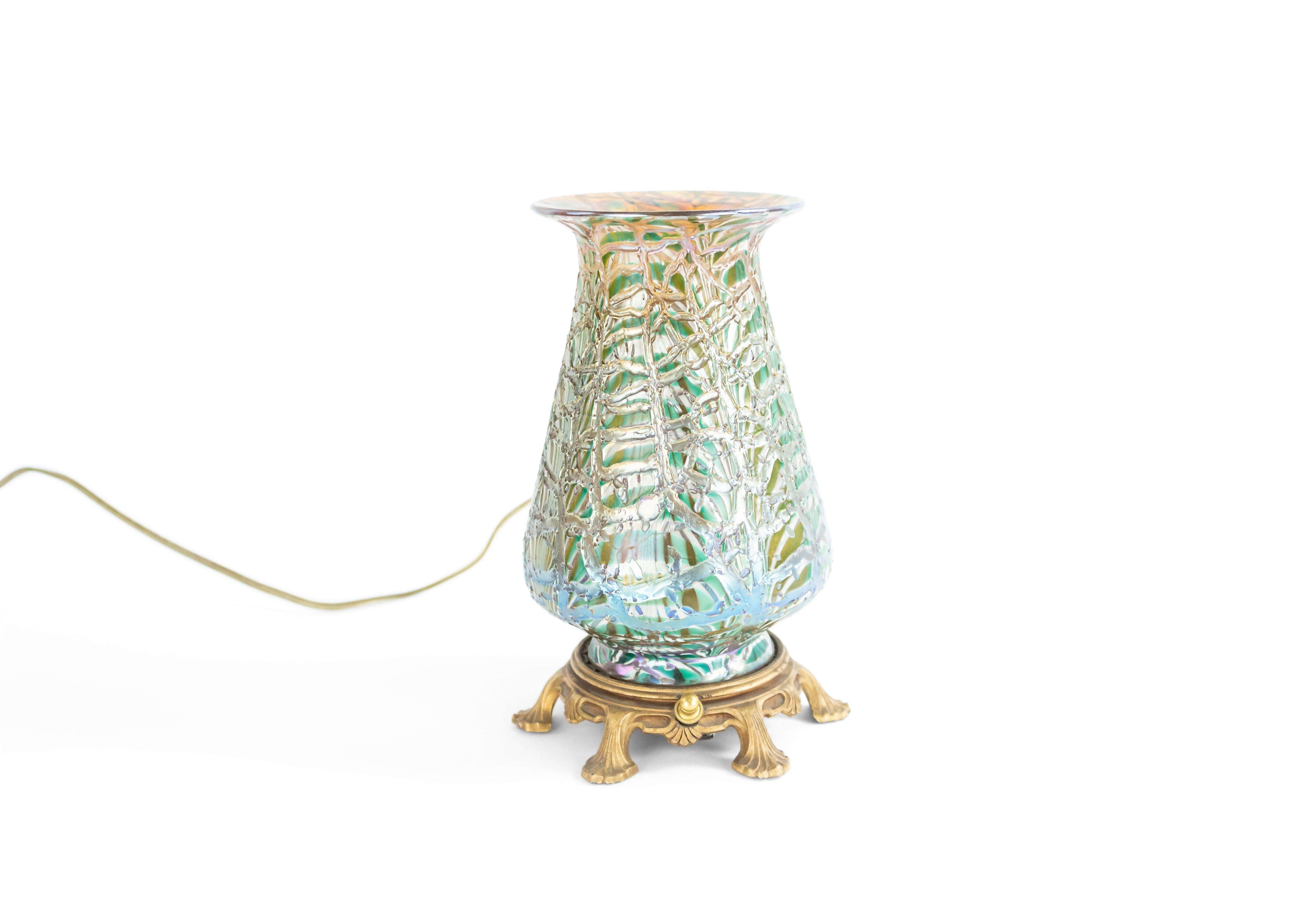 Art nouveau Lampes de bureau américaines en verre vert Durand, Art Nouveau en vente