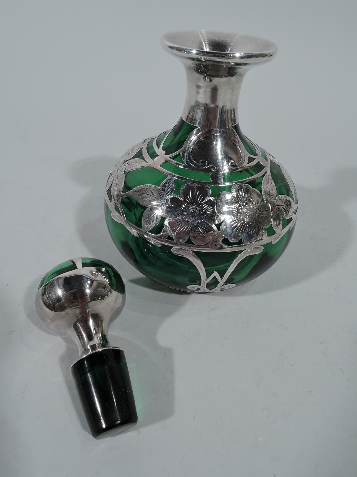 American Art Nouveau Emerald Glass and Silver Overlay Perfume Bottle In Excellent Condition In New York, NY
