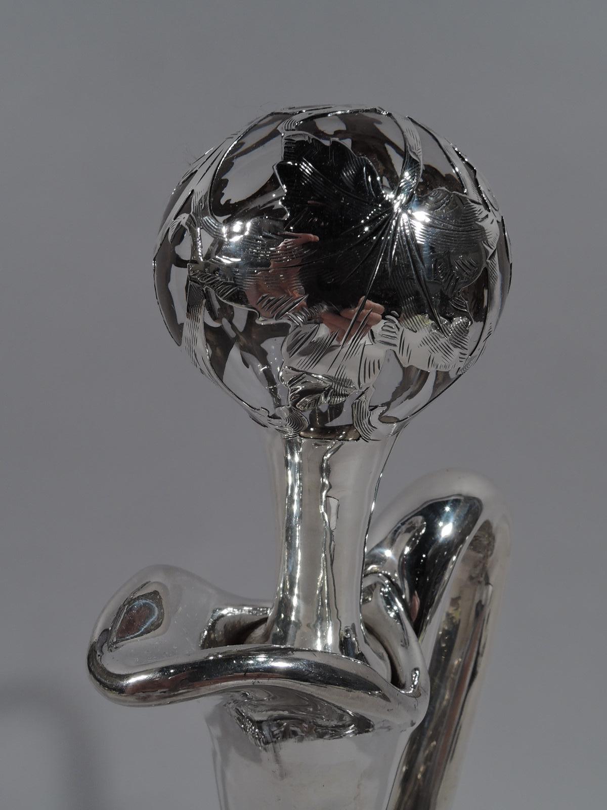 Amerikanischer Weinreben-Dekanter aus Silber mit Überzug aus Jugendstil von Alvin im Zustand „Hervorragend“ im Angebot in New York, NY