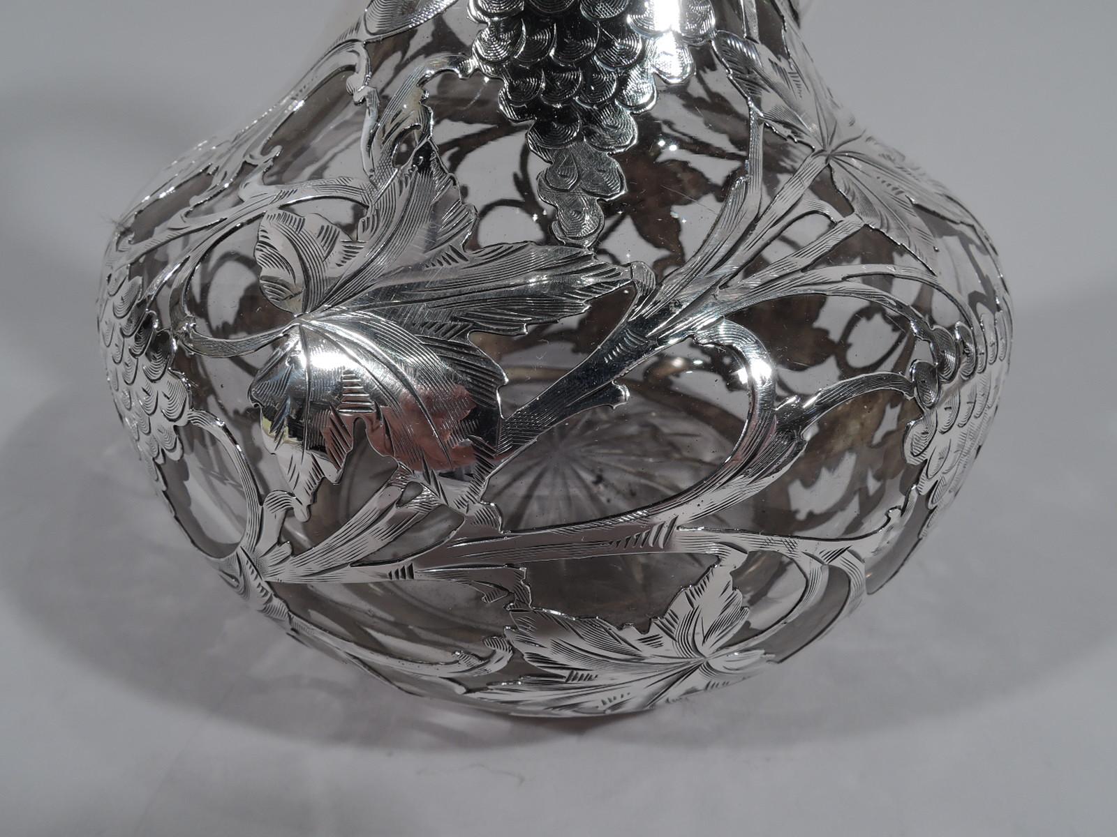 American Art Nouveau Silver Overlay Grapevine Decanter by Alvin For Sale 3