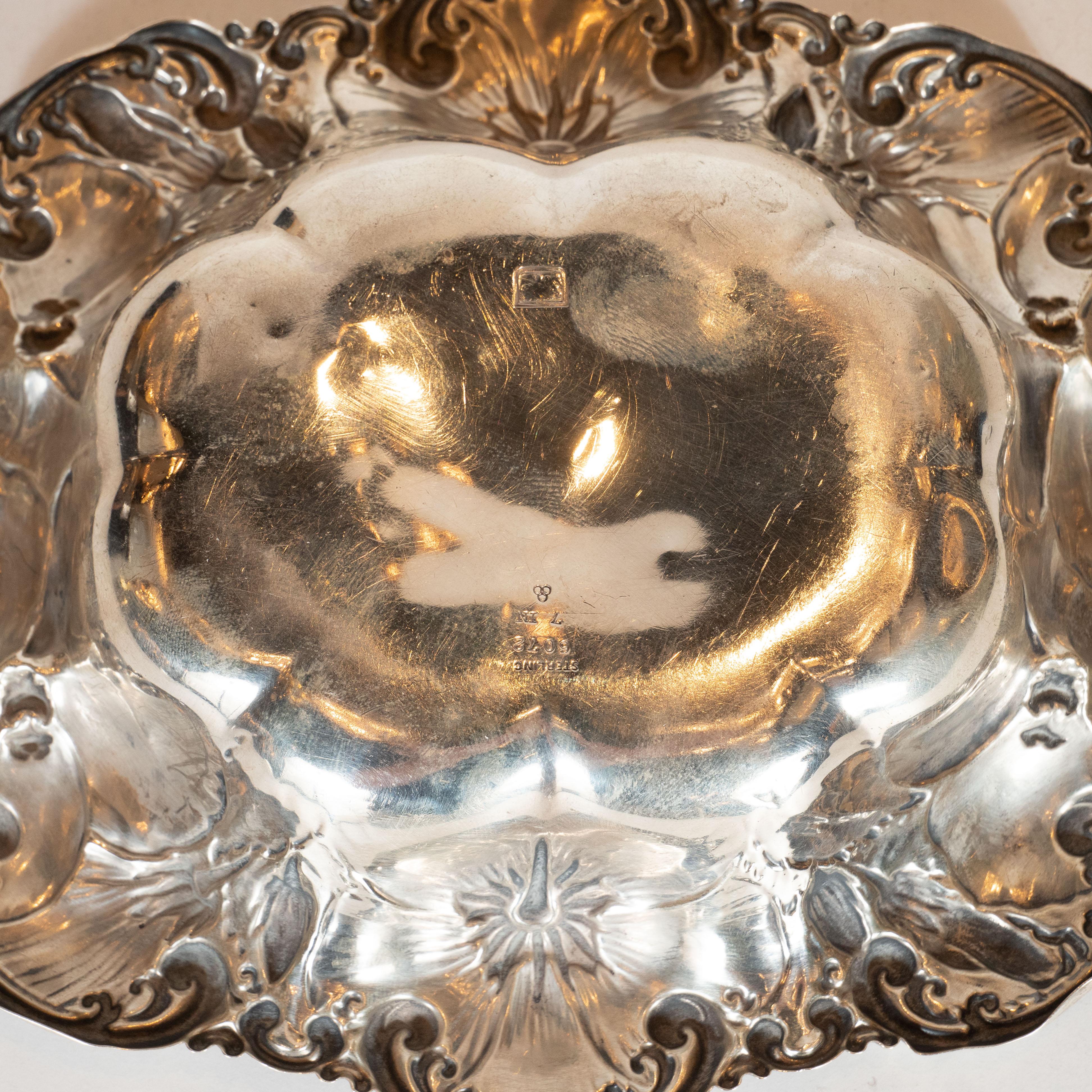 American Art Nouveau Sterling Silver Repousse Engraved Floral Decorative Dish For Sale 7