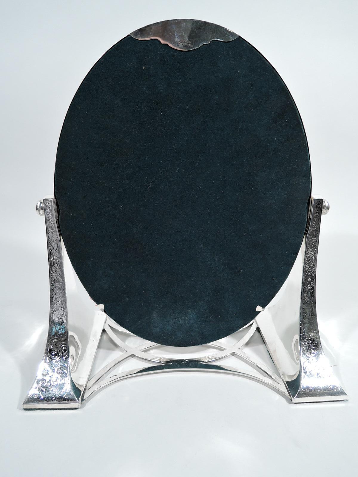 Espejo de tocador americano Art Nouveau de plata de ley en Excelente estado para la venta en New York, NY