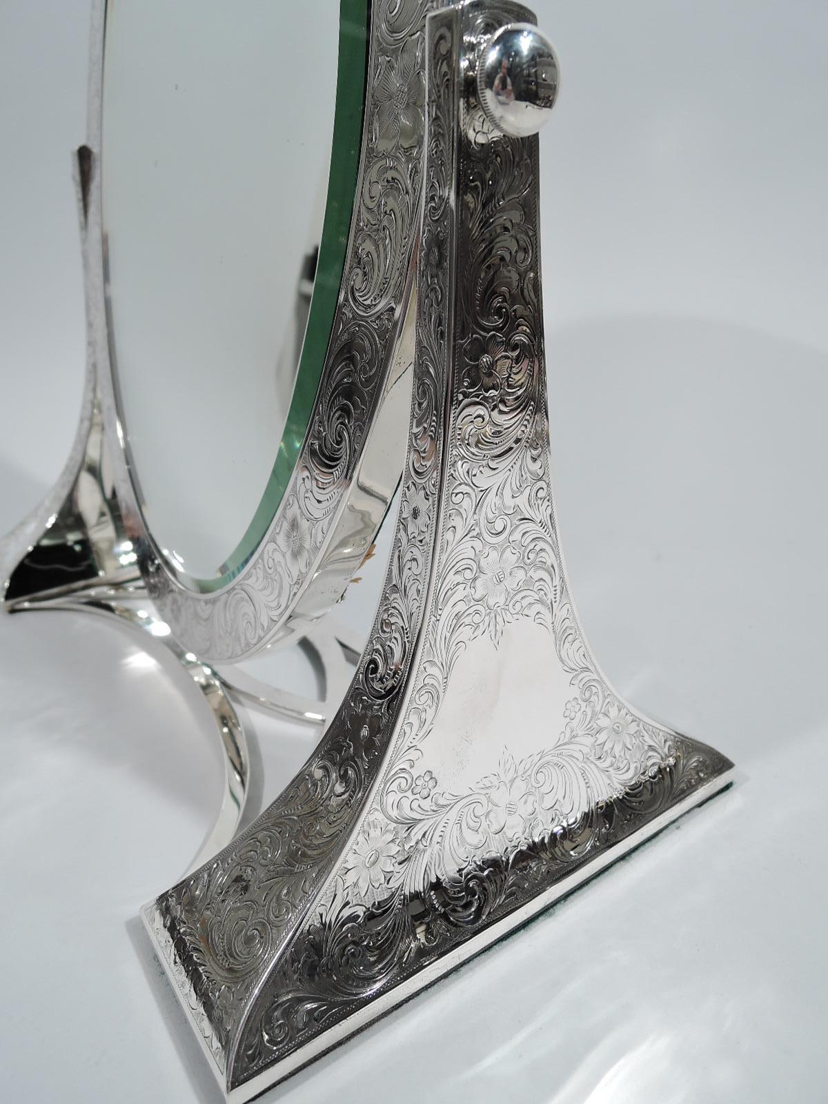 Miroir de table de coiffeuse en argent sterling de style Art nouveau américain en vente 1