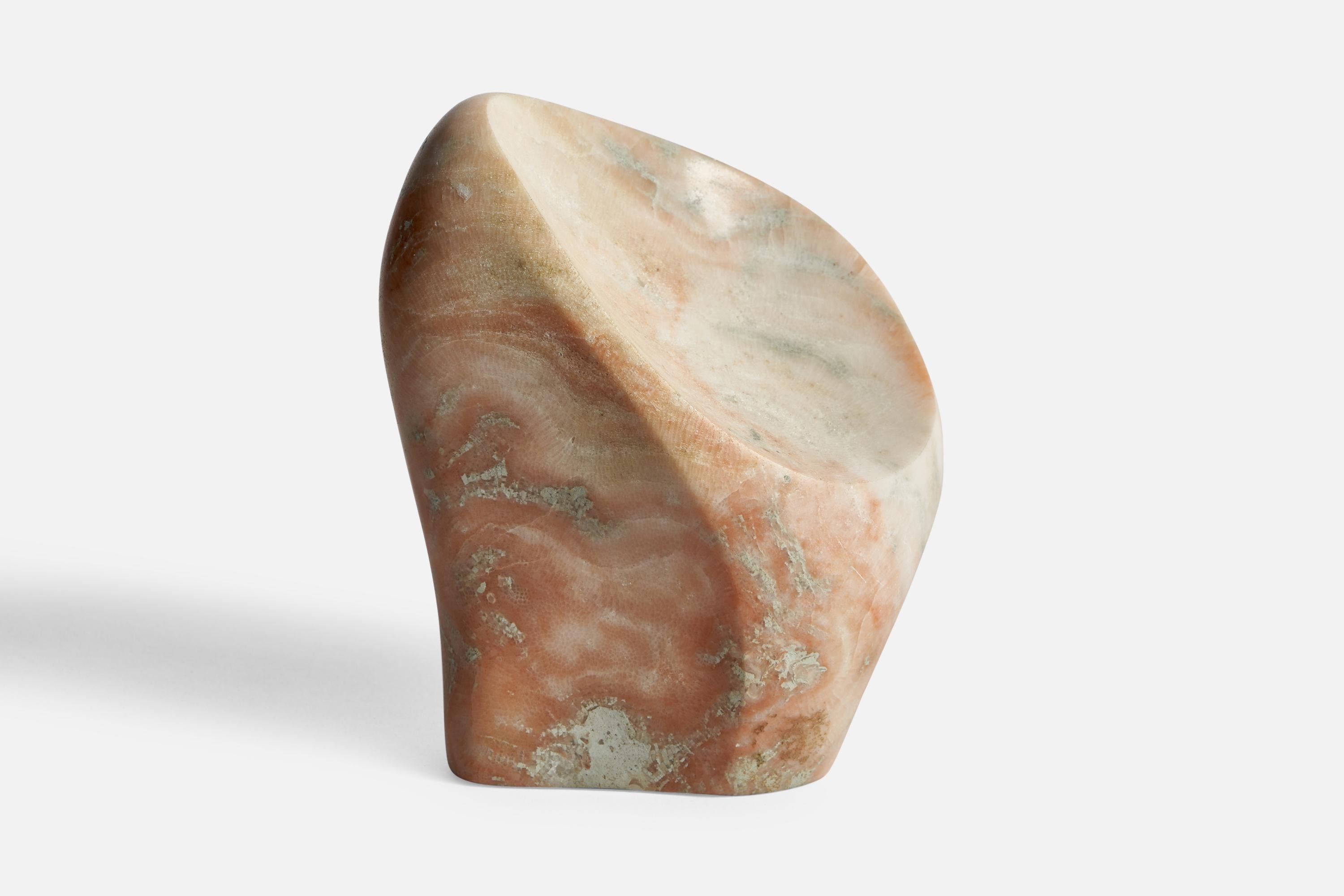 A small marble sculpture designed and produced in the US, c. 1950s.