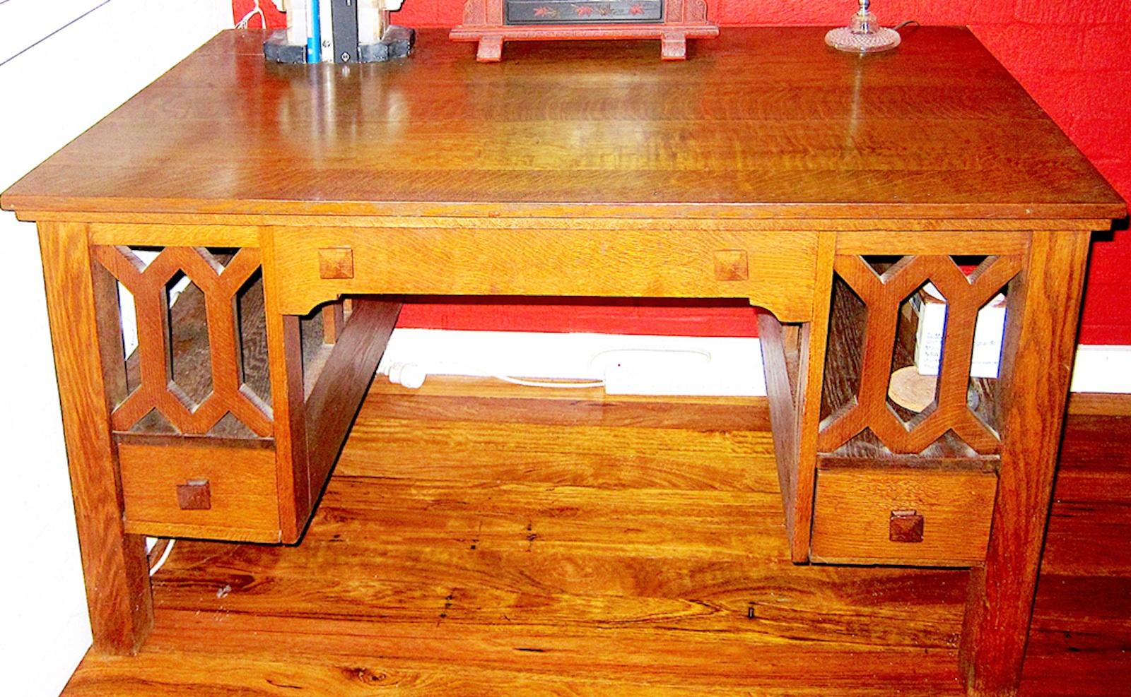 American Arts & Crafts Period Mission Oak Desk For Sale 1