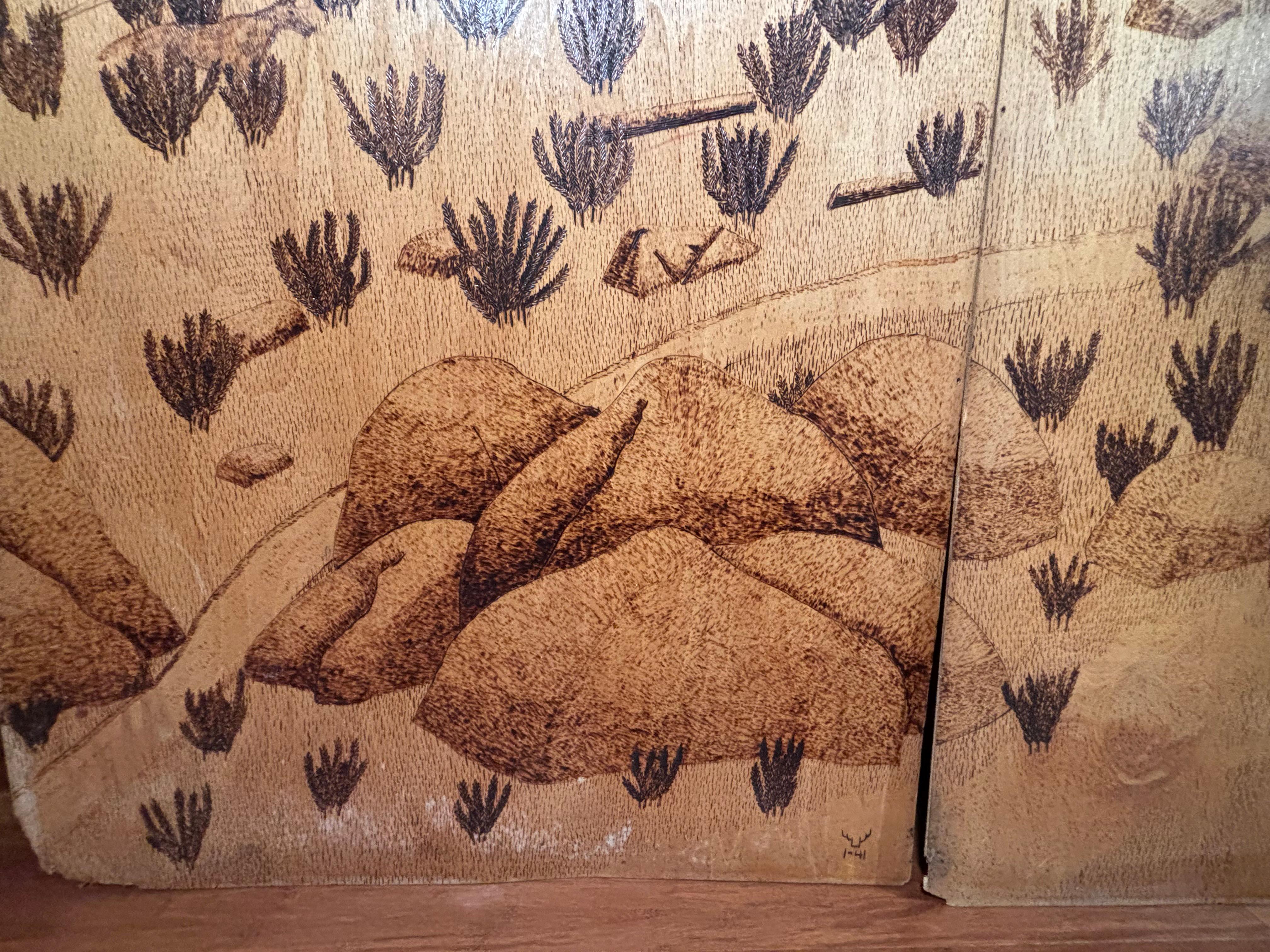 American Arts And Crafts Pyrography Native America Old West Panel Set Four 1941 (20. Jahrhundert) im Angebot