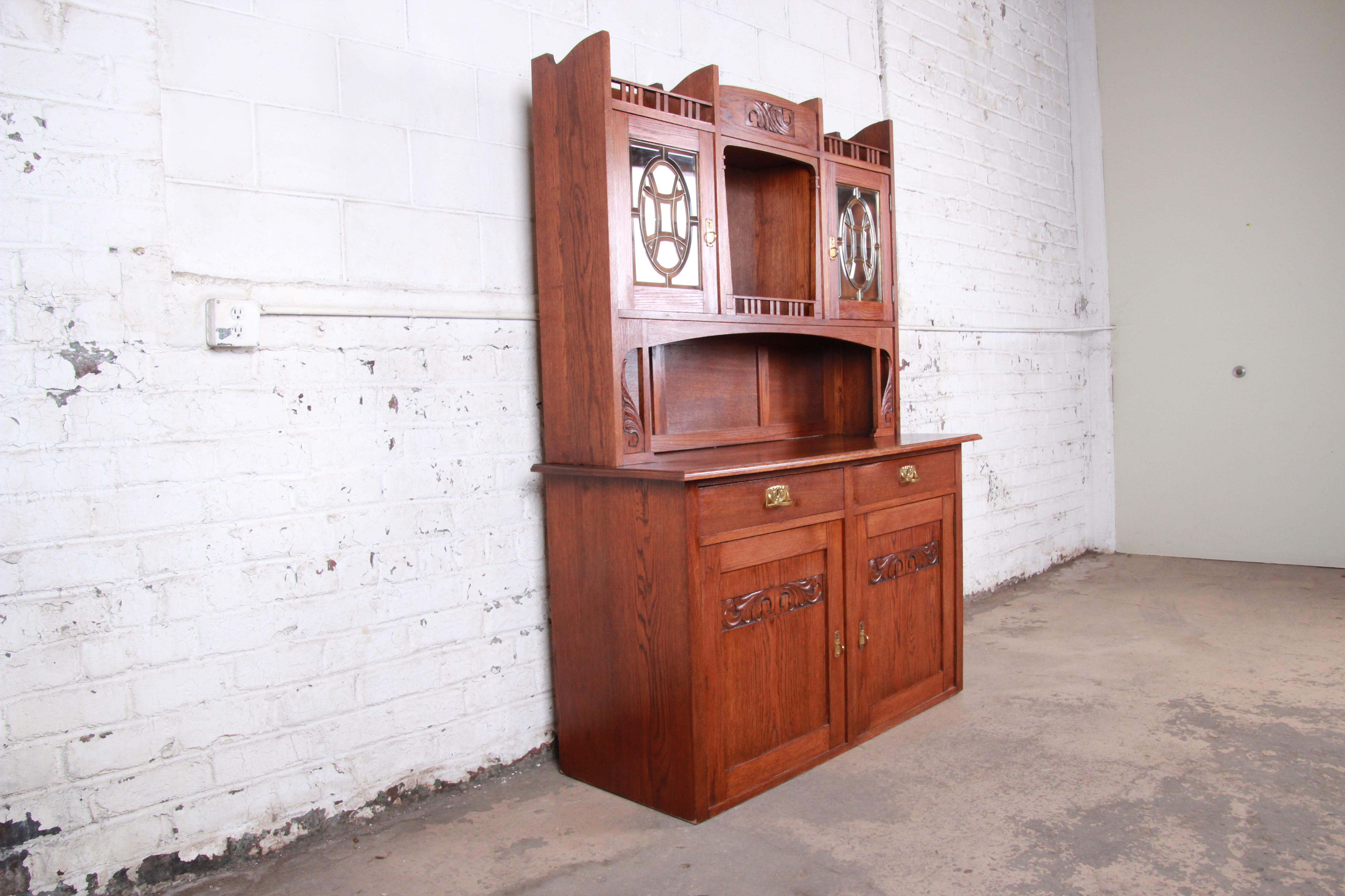 arts and crafts hutch