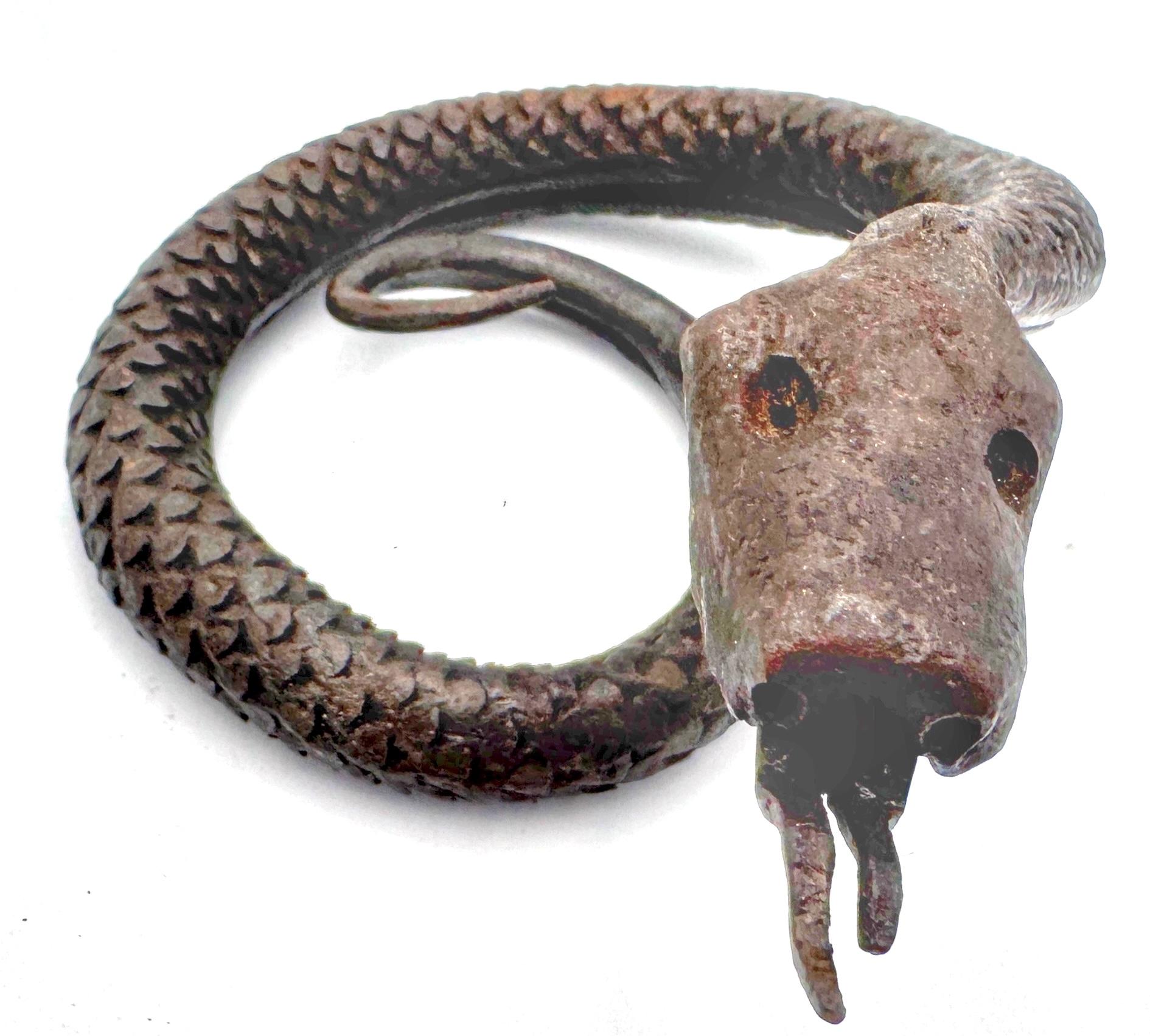 The American Art Works, heurtoir de porte en fer forgé en forme de singe et de serpent en vente 7