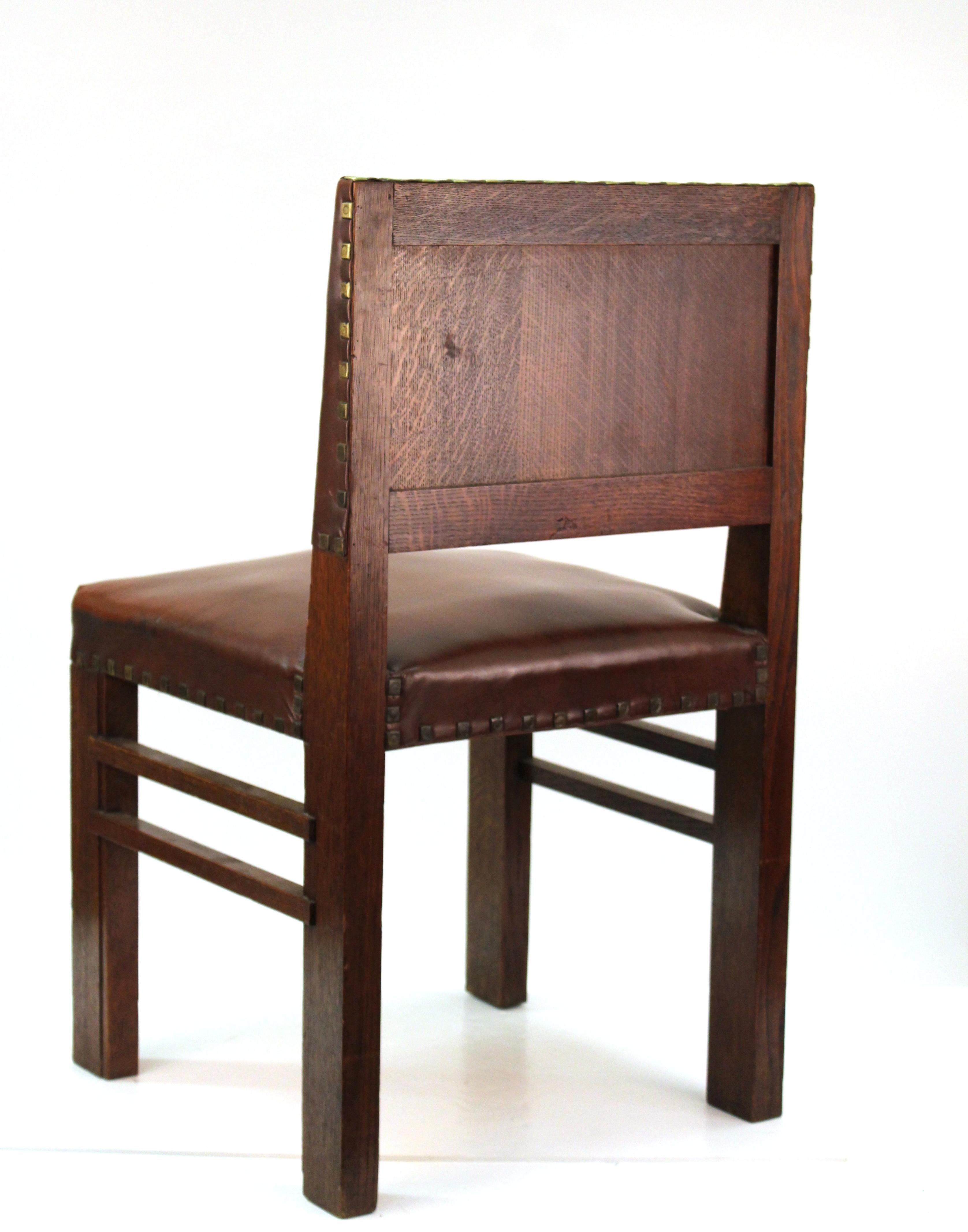 Early 20th Century American Arts & Crafts Oak Chairs with Cognac Colored Leather Seats For Sale