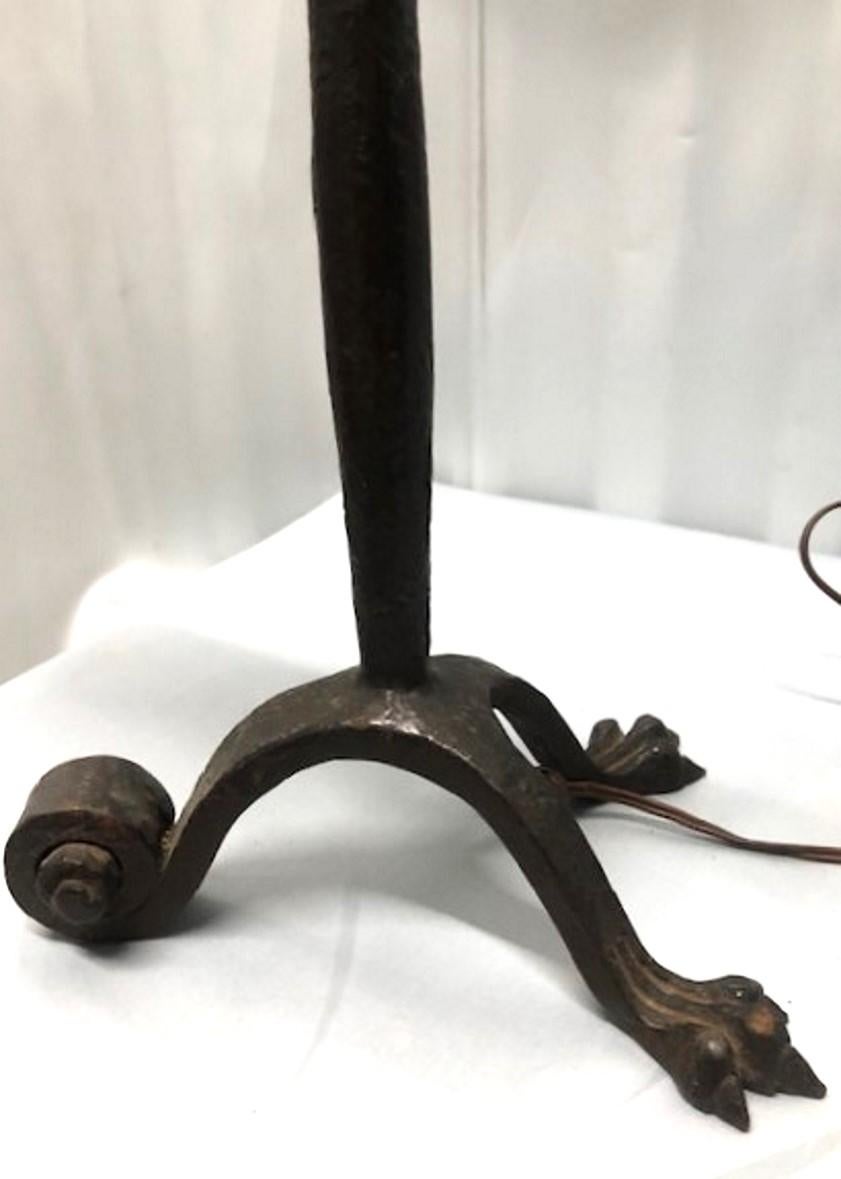 Paire de lampes en bronze patiné de style Arts & Crafts américain, vers 1910 en vente 1