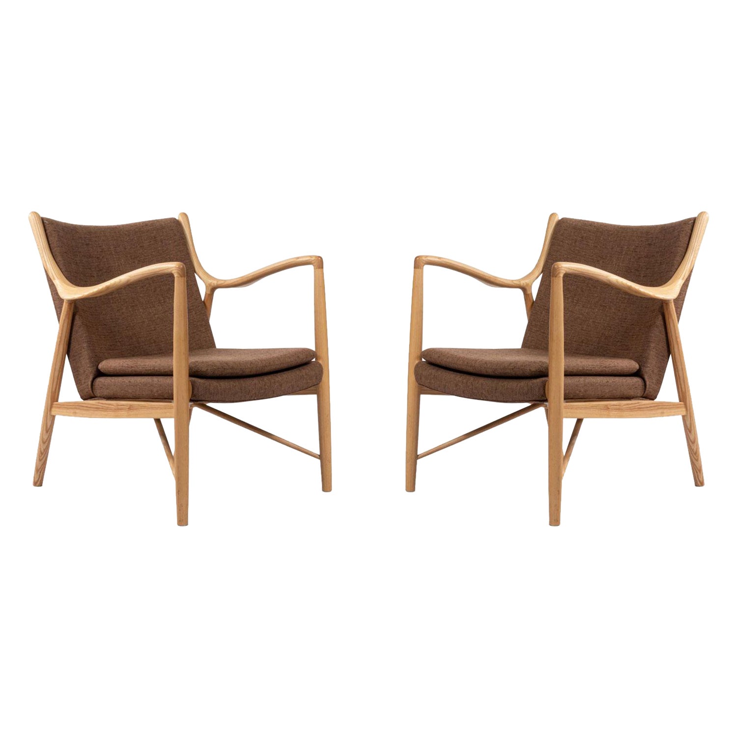 Silla con Brazos Abiertos de Madera de Fresno Americano en venta