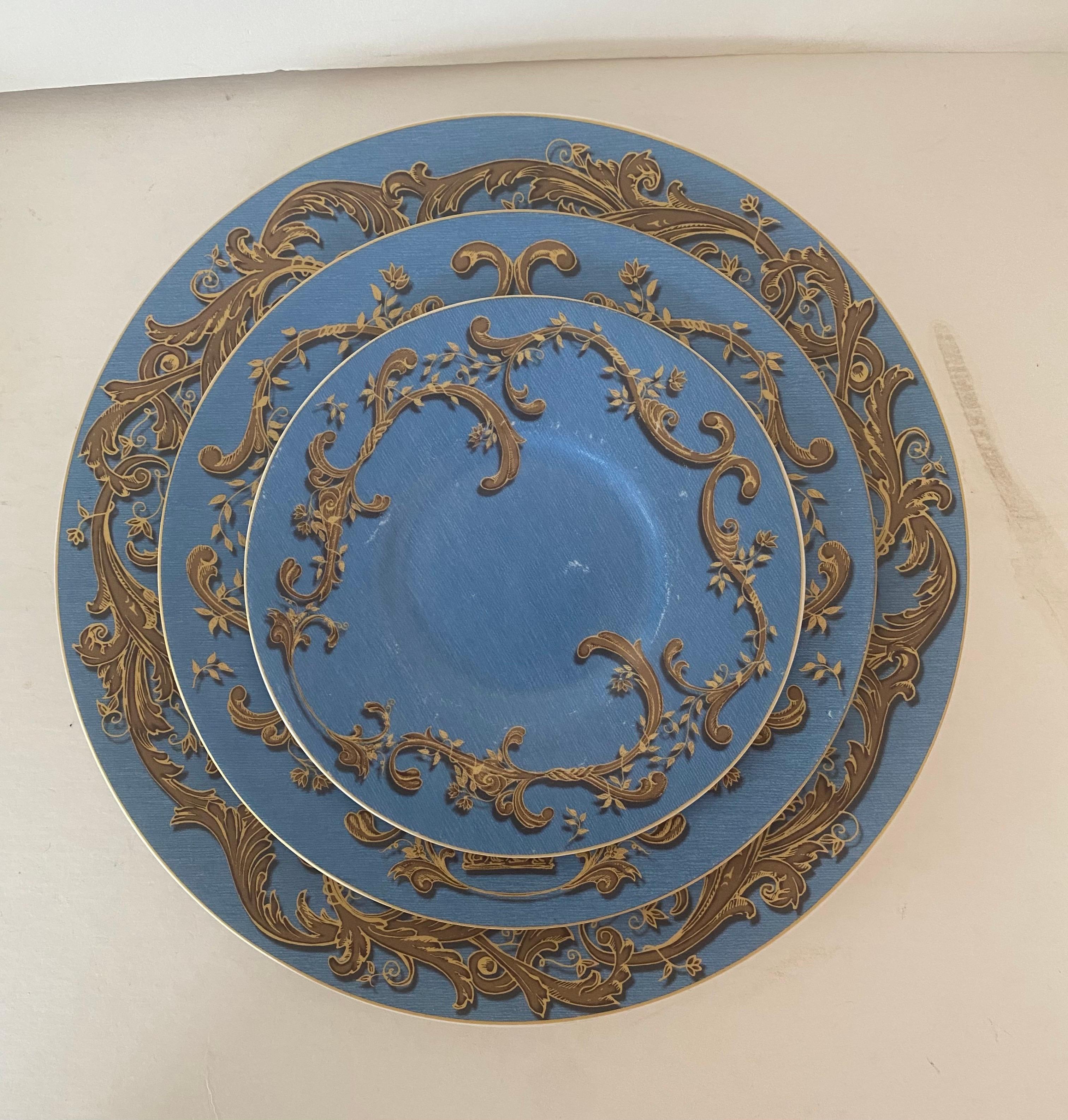 Chinois Ensemble de couverts de table bleu Jadiniere, 18 pièces, American Atelier at Home en vente
