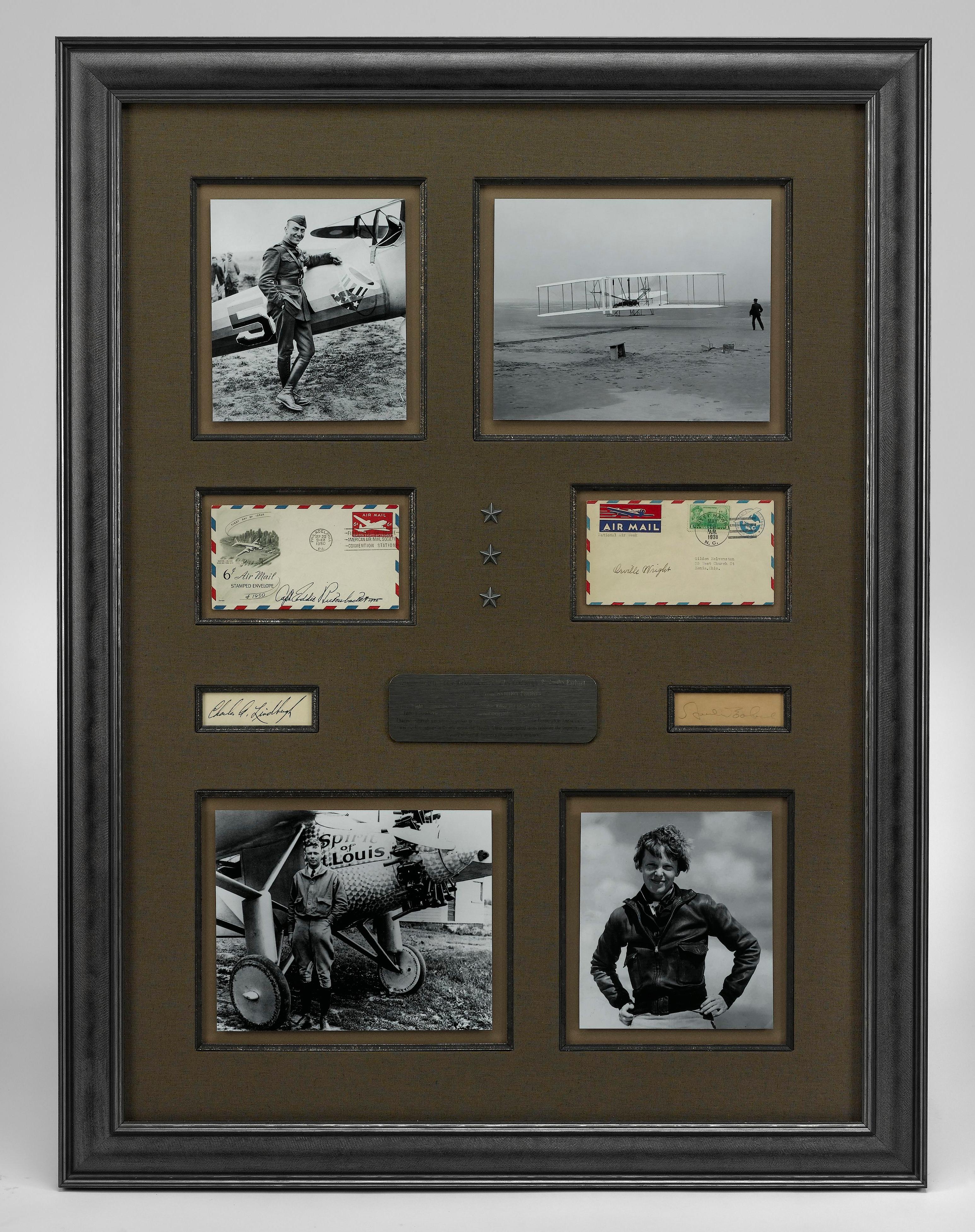 20ième siècle Collage signature d'aviateur américain en vente