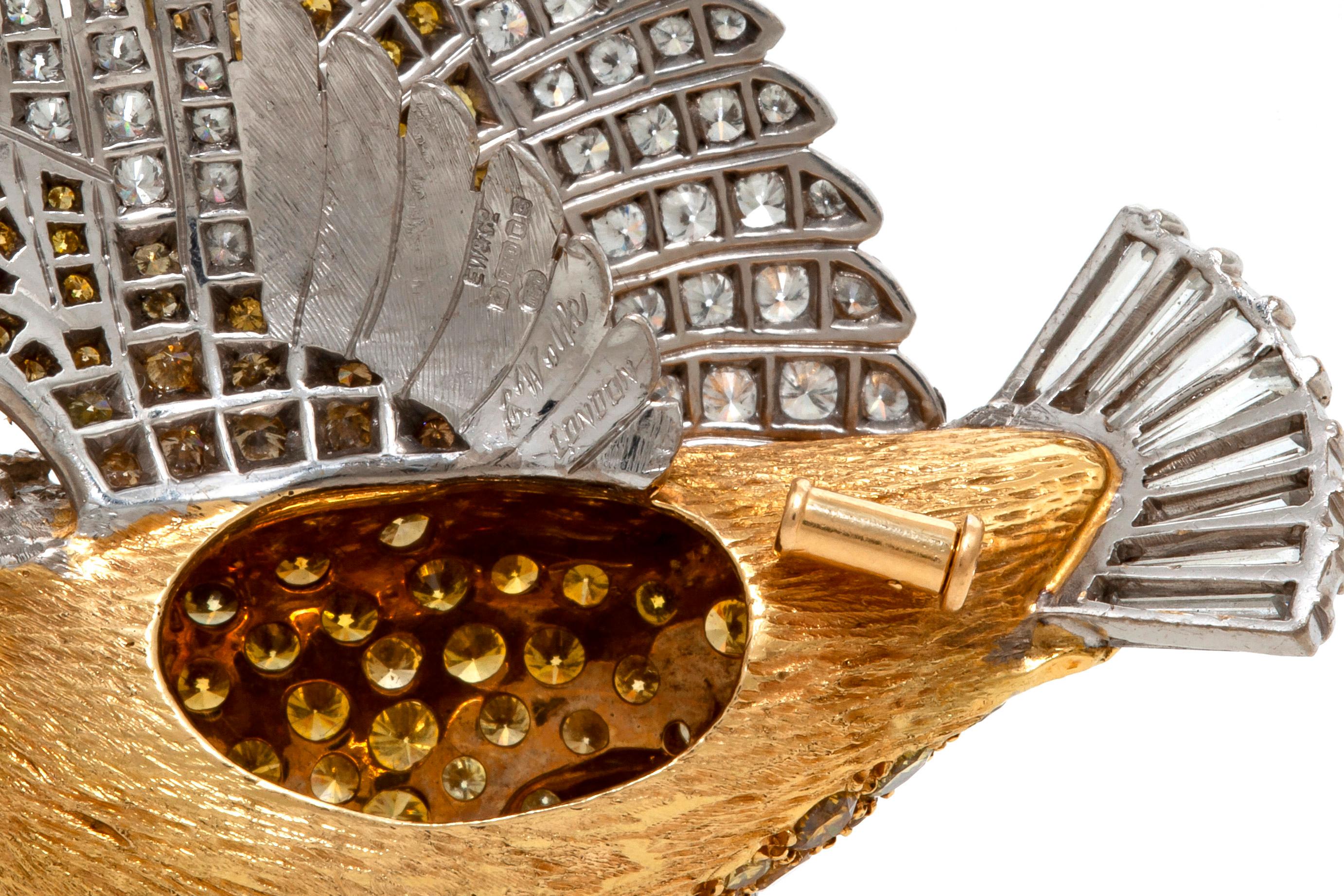 Broche d'aigle d'Amérique en or 18 carats Unisexe en vente