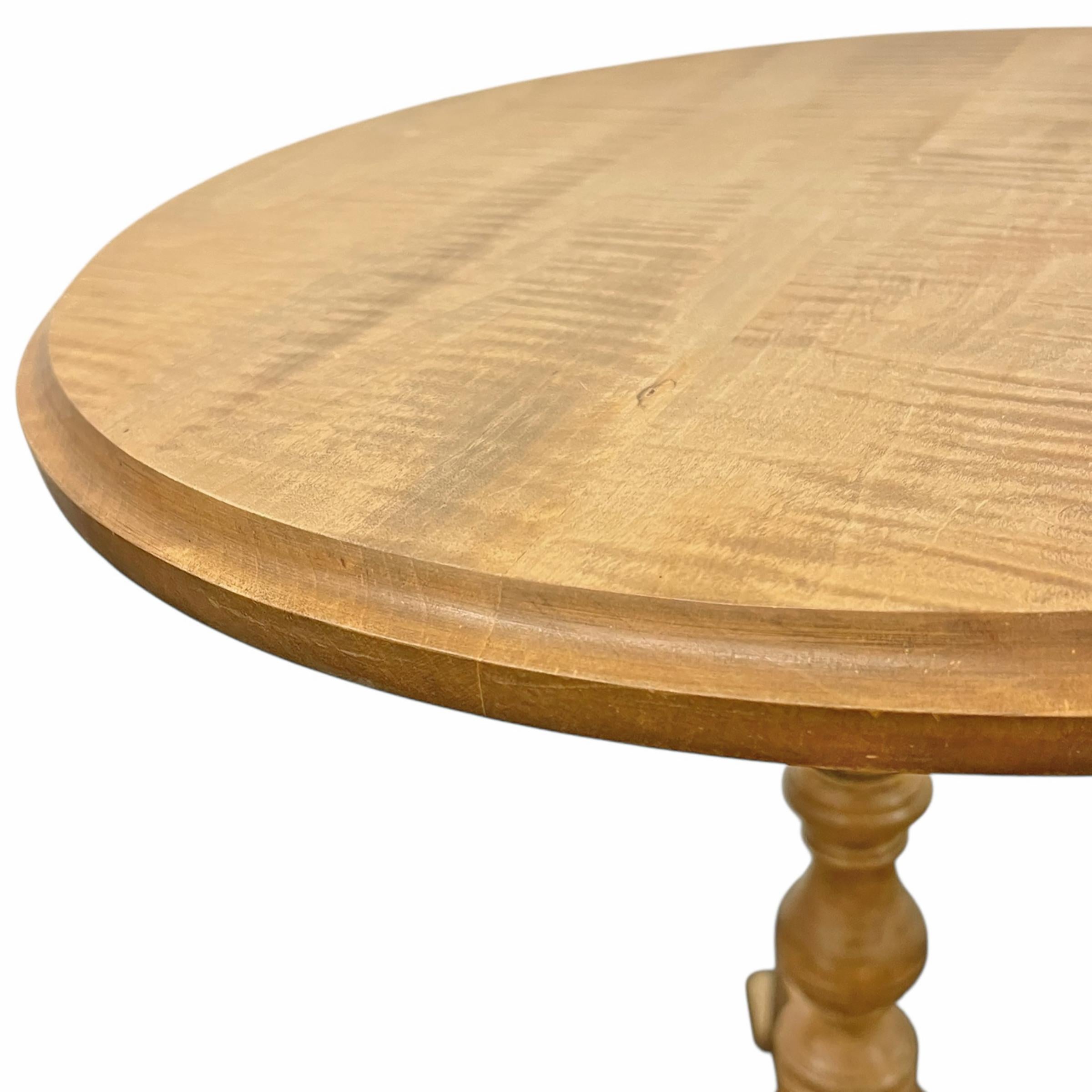 American Bench-Made Tiger-Maple Side Table For Sale 1