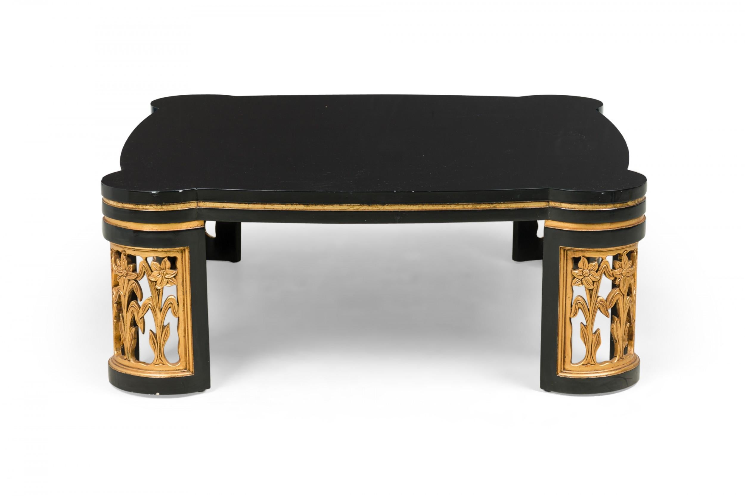 Bois Table basse/table basse en laque noire américaine à motifs floraux dorés, attribuée à Jame en vente