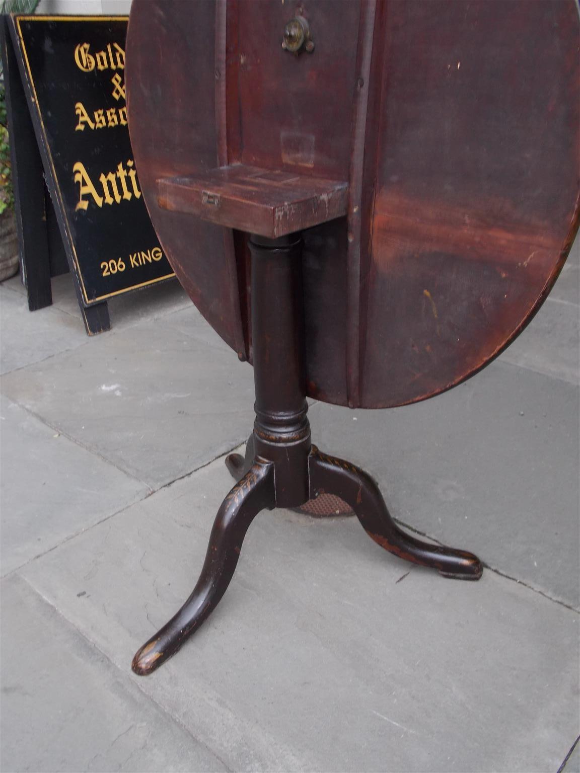 American Black Lacquer Japanned Figural Tilt-Top Table, Circa 1770 5