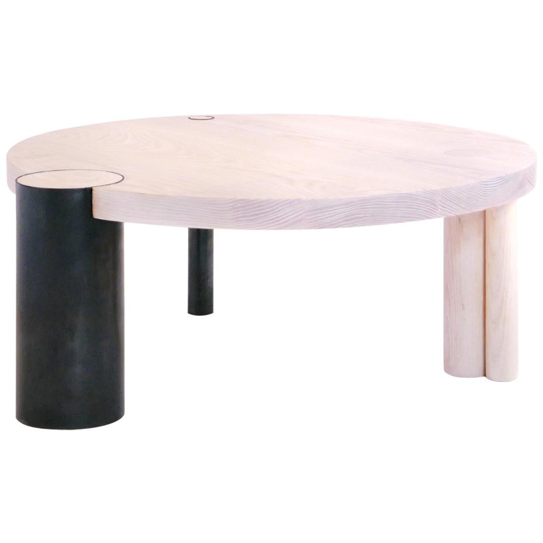 Table basse en frêne blanc 91,44 cm avec pieds en acier noirci par Hinterland Design en vente