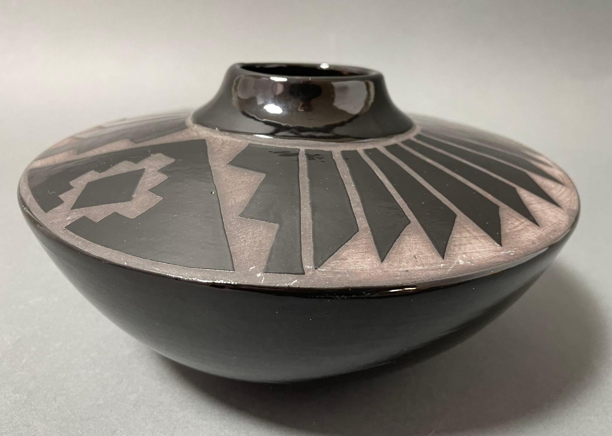 American Blackware Pottery Jar Vase Mata Ortiz Style For Sale 10