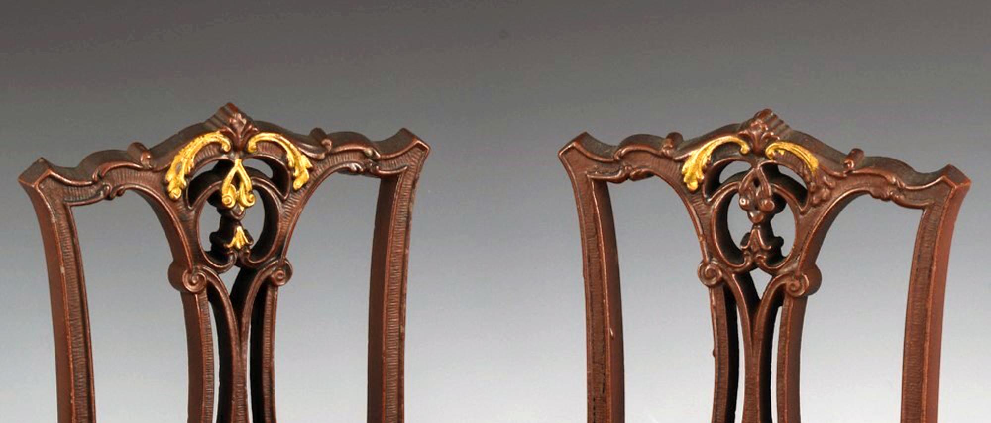 Sujetalibros americano en forma de respaldo de silla Chippendale, Bradley & Hubbard Metal en venta