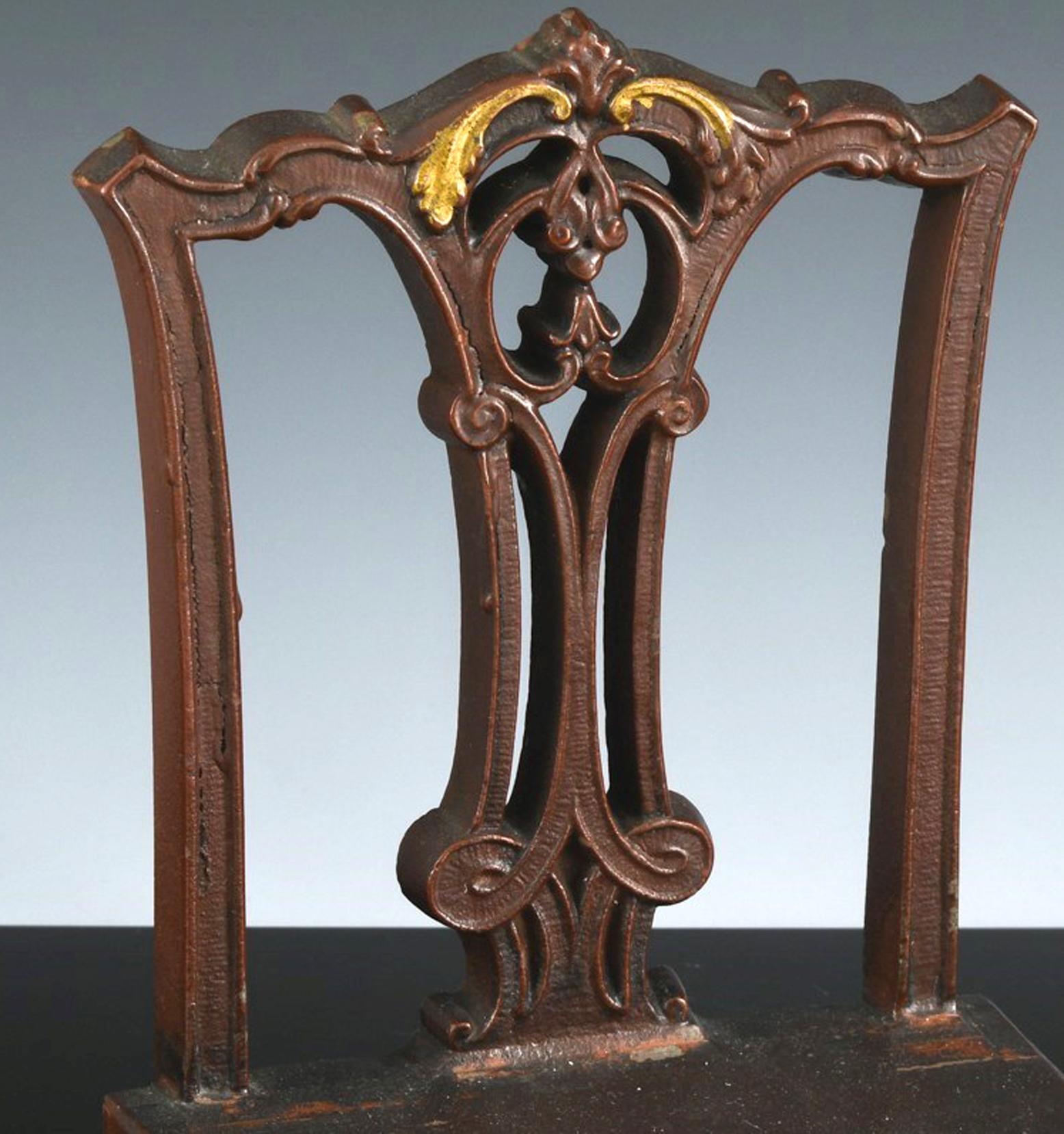 Sujetalibros americano en forma de respaldo de silla Chippendale, Bradley & Hubbard en venta 1