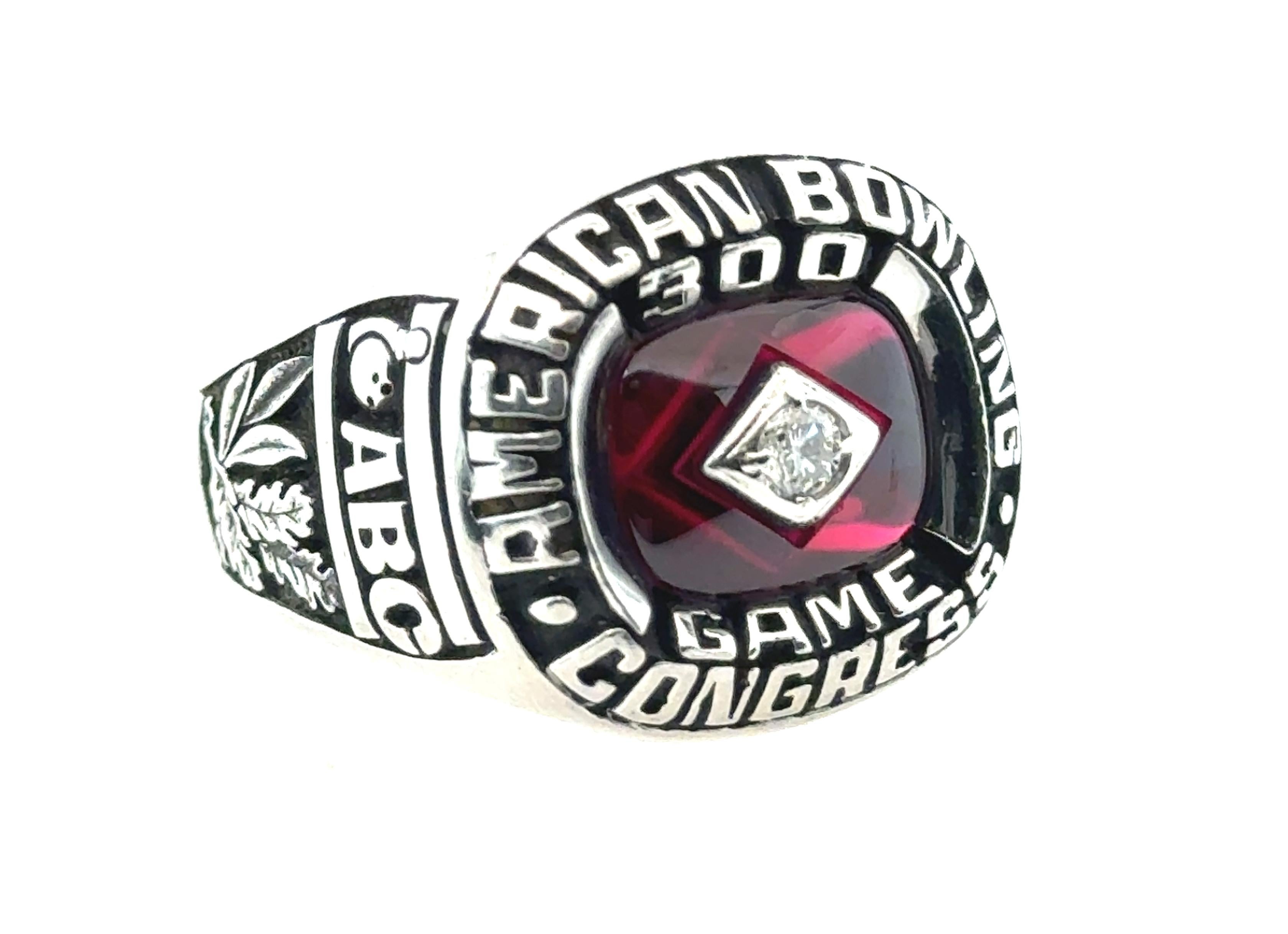 Congresso Americano di Bowling Perfect Game 300 Anello Diamante Rubino Uomo



Anello autentico del Congresso Americano di Bowling Perfect Game 300 

Ricordo con marchio di fabbrica

Inciso con 