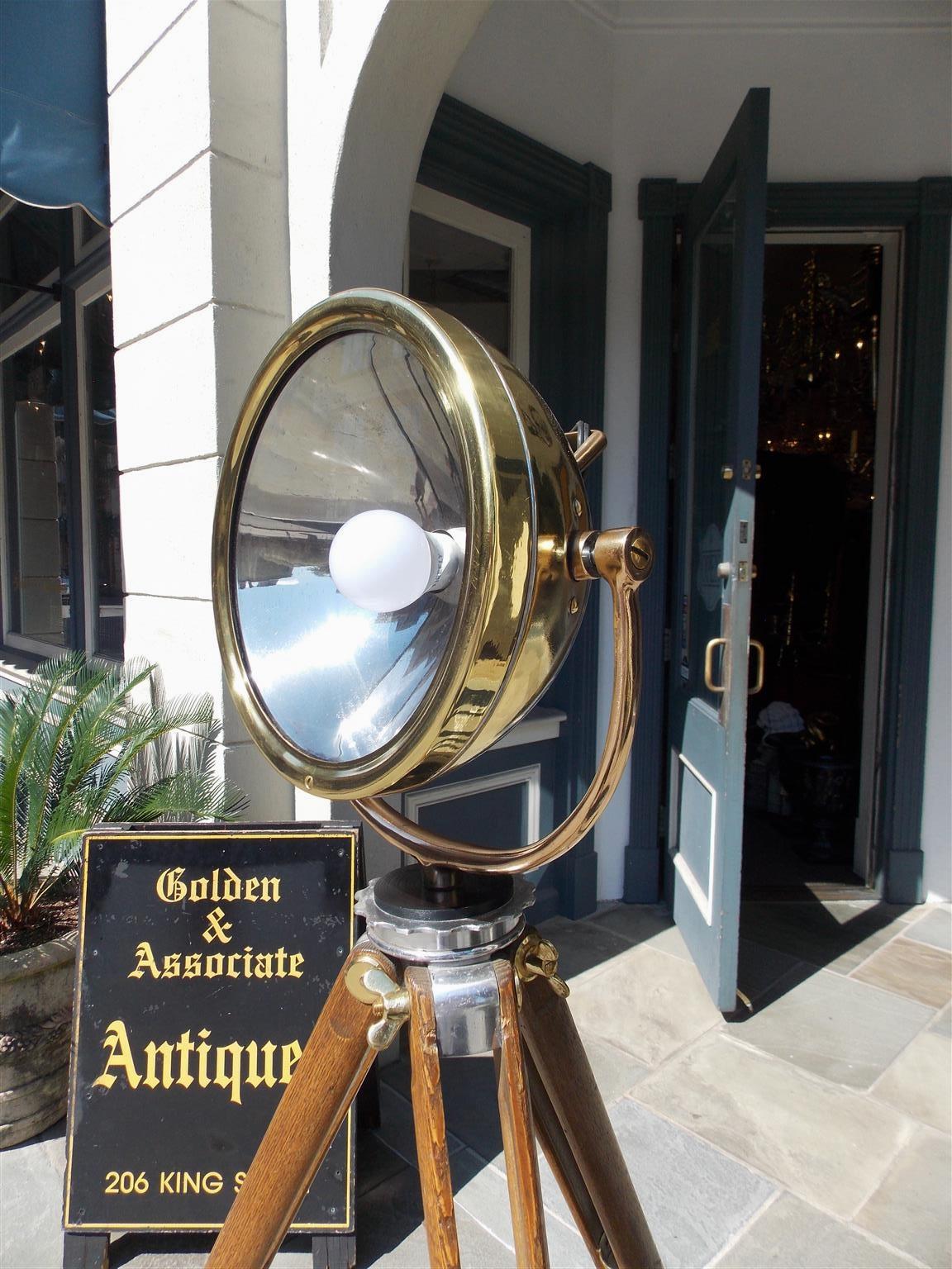 American Brass and Oak Swivel Spot Light on Telescopic Tripod Stand, Circa 1880 In Excellent Condition For Sale In Hollywood, SC