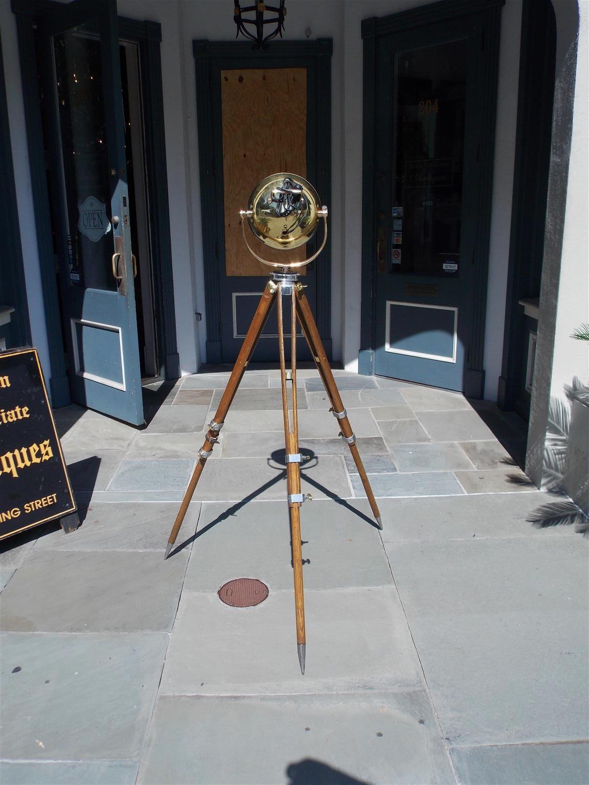 American Brass and Oak Swivel Spot Light on Telescopic Tripod Stand, Circa 1880 For Sale 2