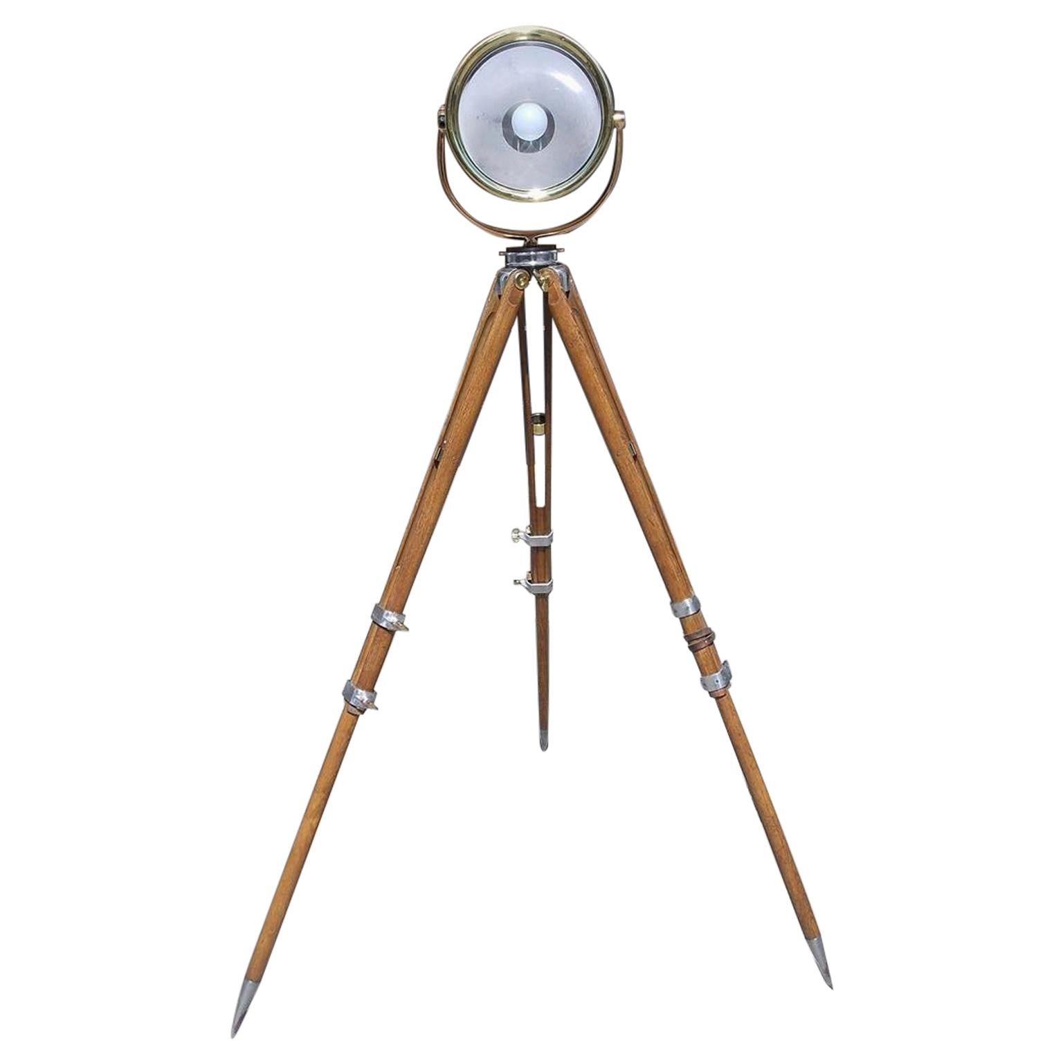 American Brass and Oak Swivel Spot Light on Telescopic Tripod Stand, Circa 1880 For Sale