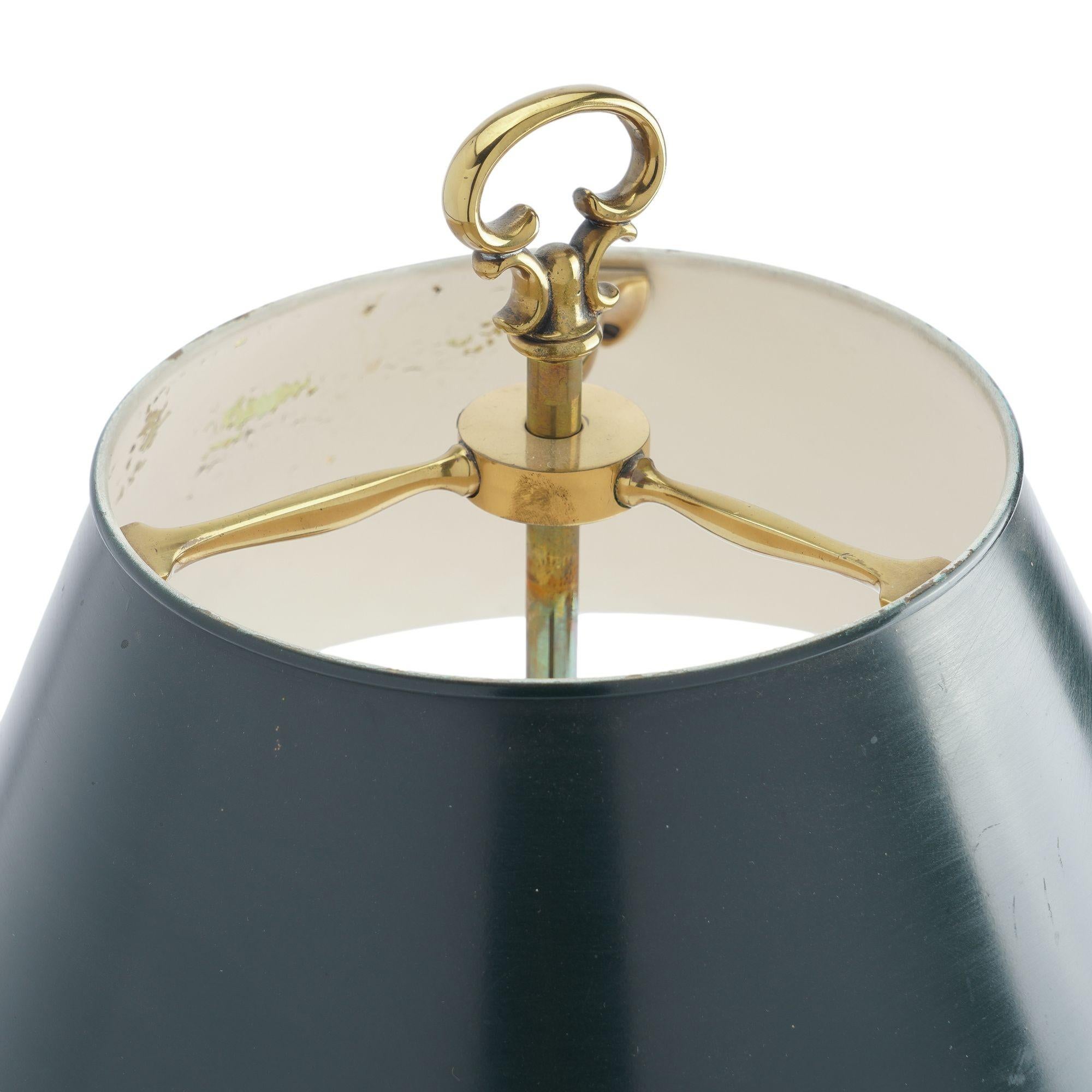 20ième siècle Lampe bouillotte américaine à trois bras en laiton, 1930 en vente