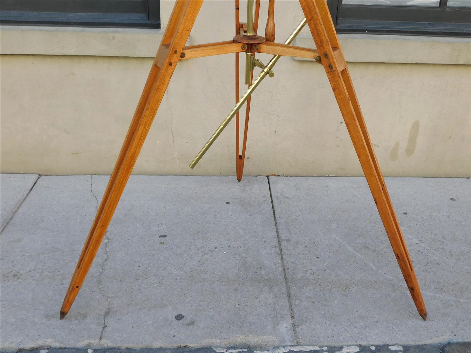 Télescope américain en laiton avec Spotting Scope et barre de stabilisation sur Stand Tripod 1870 en vente 3