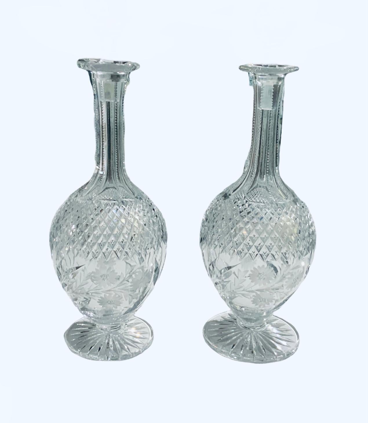 American Brilliant Pair of Cut Crystal Decanters In Good Condition For Sale In Guaynabo, PR