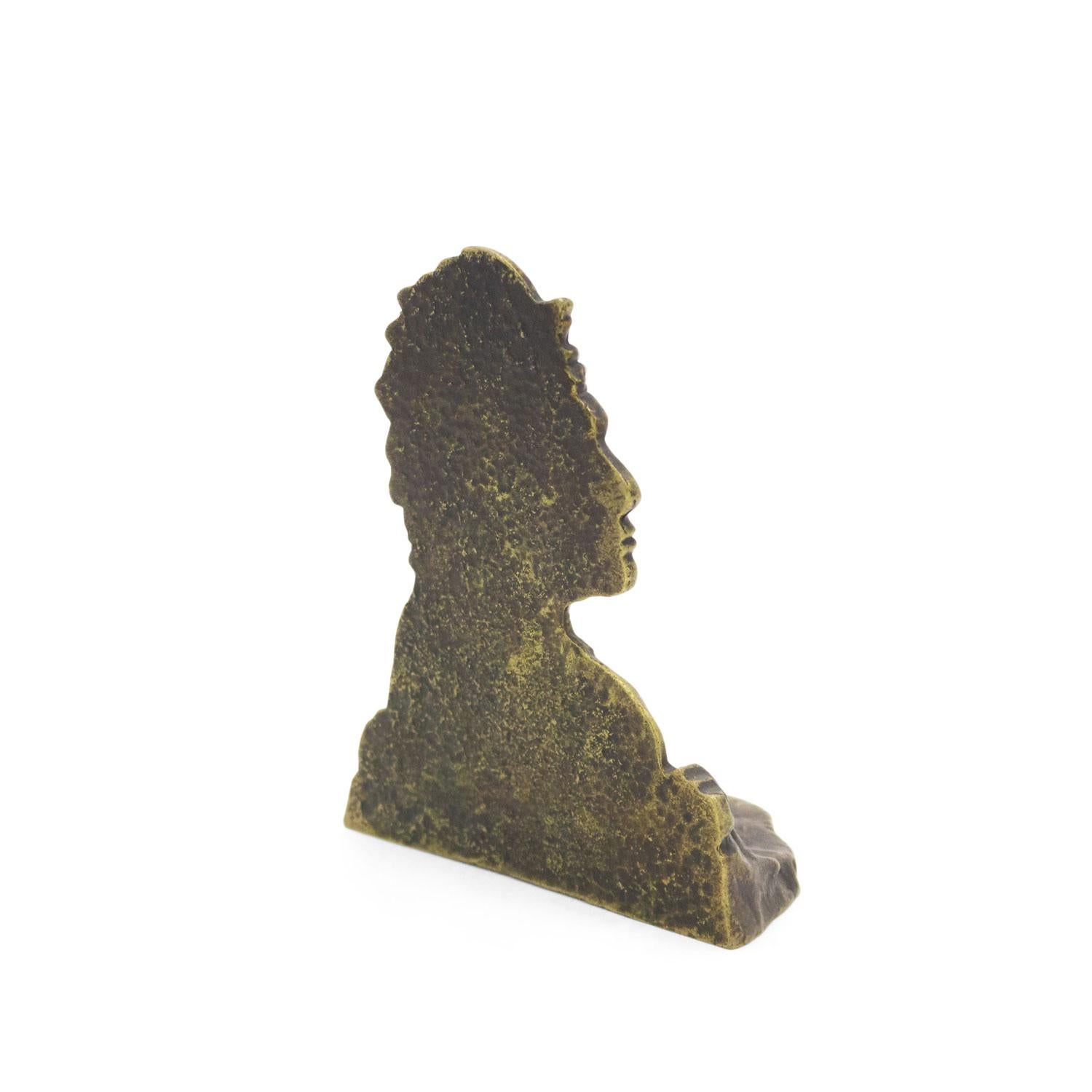 XIXe siècle Buste de chef amérindien en bronze en vente