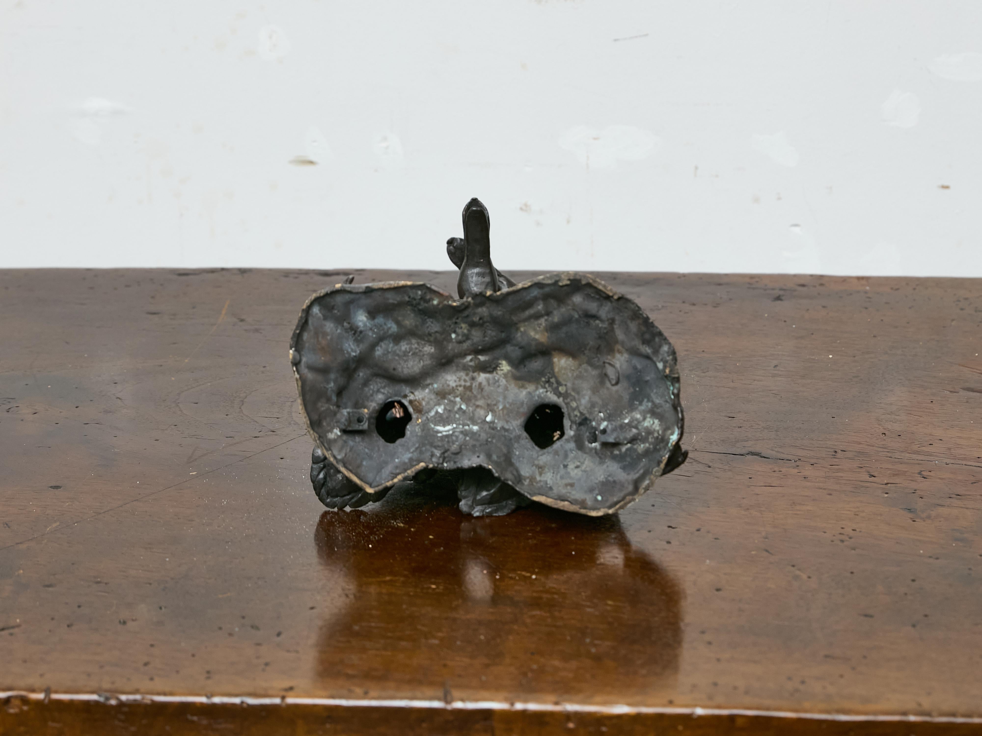 20ième siècle Sculpture américaine en bronze représentant deux canards se tenant ensemble, vers 1920 en vente