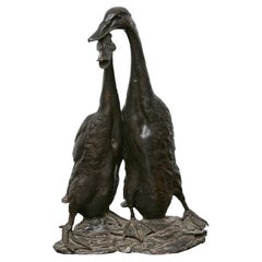 Scultura americana in bronzo di due anatre in piedi insieme, 1920 circa