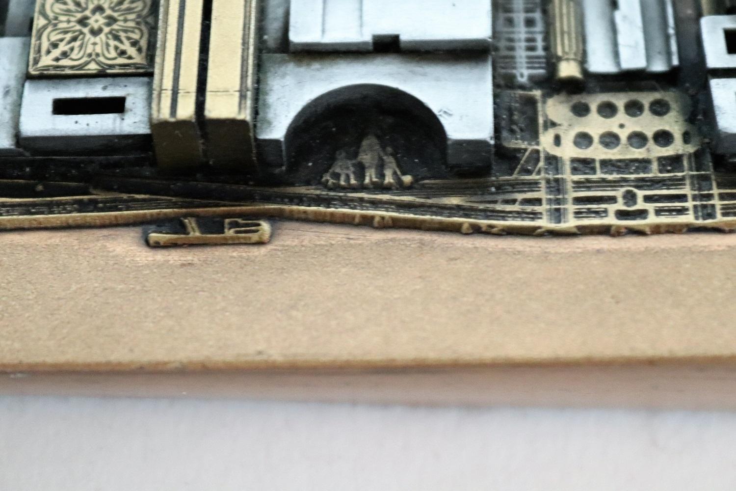 American Brutalist Wall Sculpture in Bronze by Giovanni Schoeman, 1970s For Sale 5