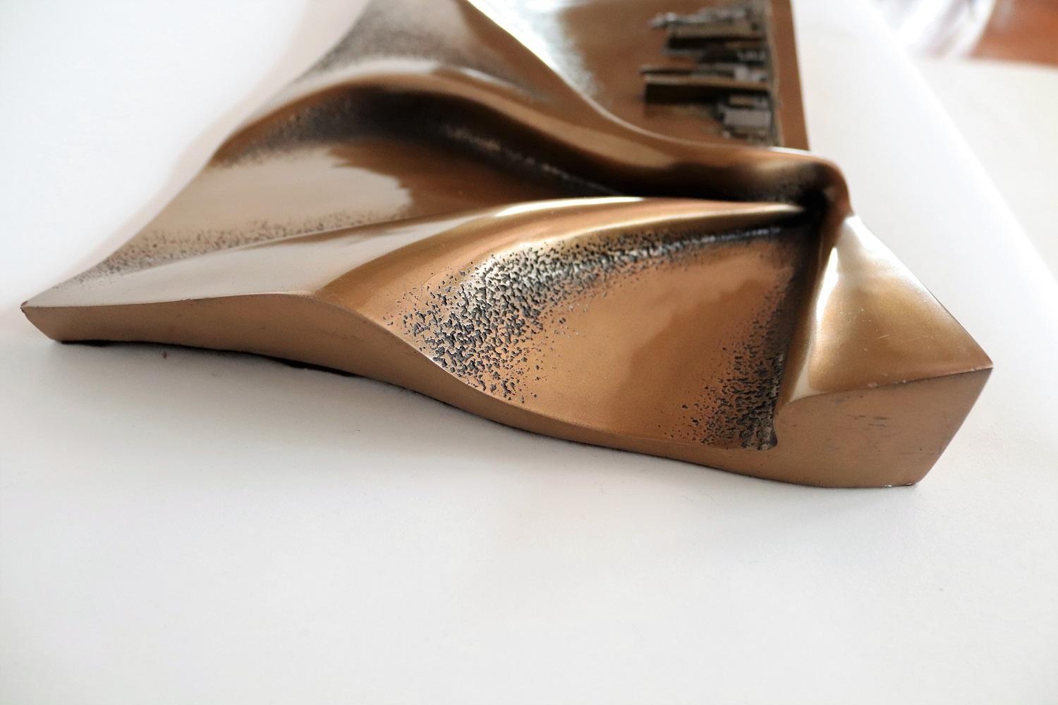 Mid-Century Modern American Brutalist Wall Sculpture in Bronze by Giovanni Schoeman, 1970s For Sale