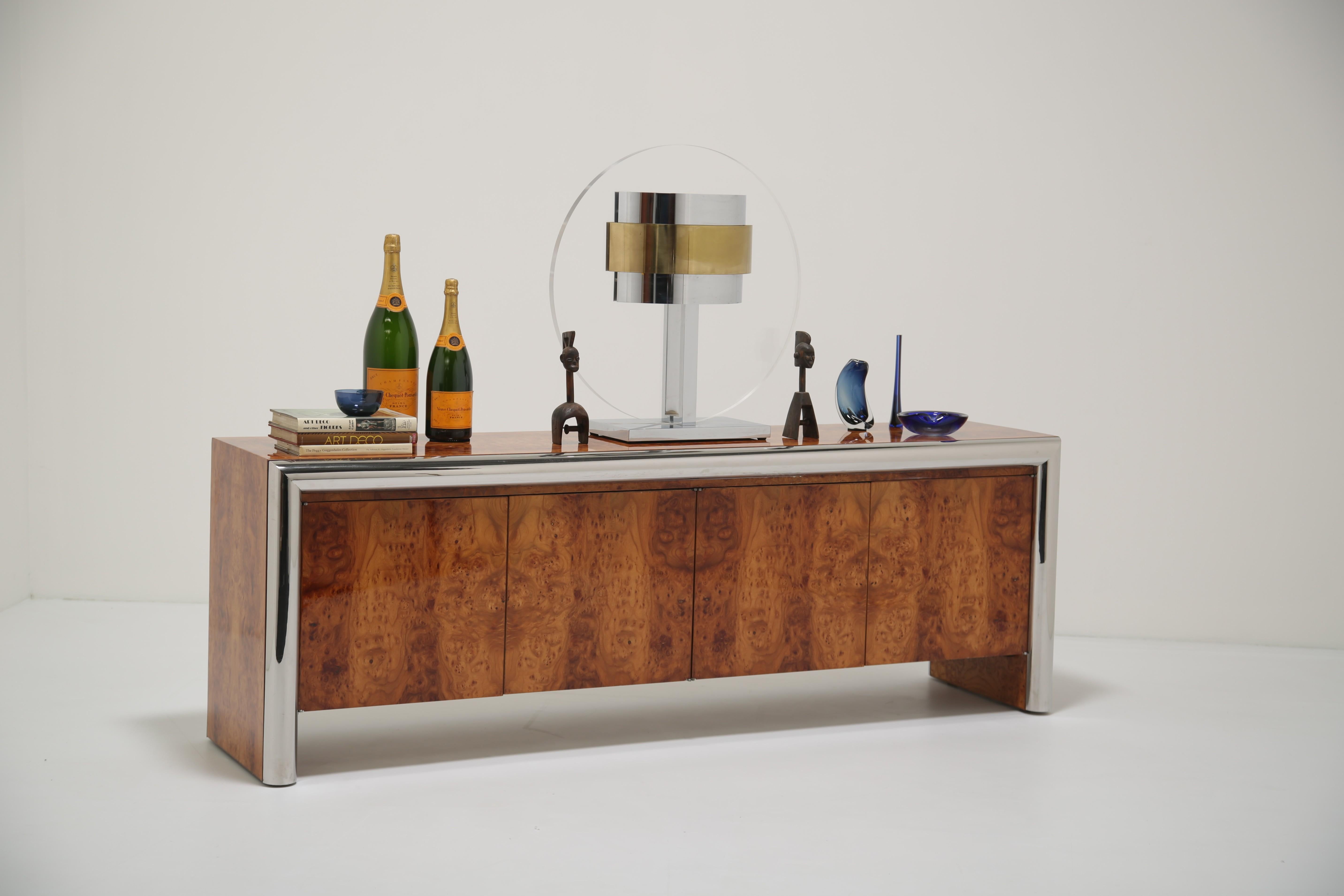 Amerikanische Kredenz aus Wurzelholz und Chrom von Edward Axel Roffman, 1970er Jahre. im Zustand „Gut“ im Angebot in Dublin 8, IE