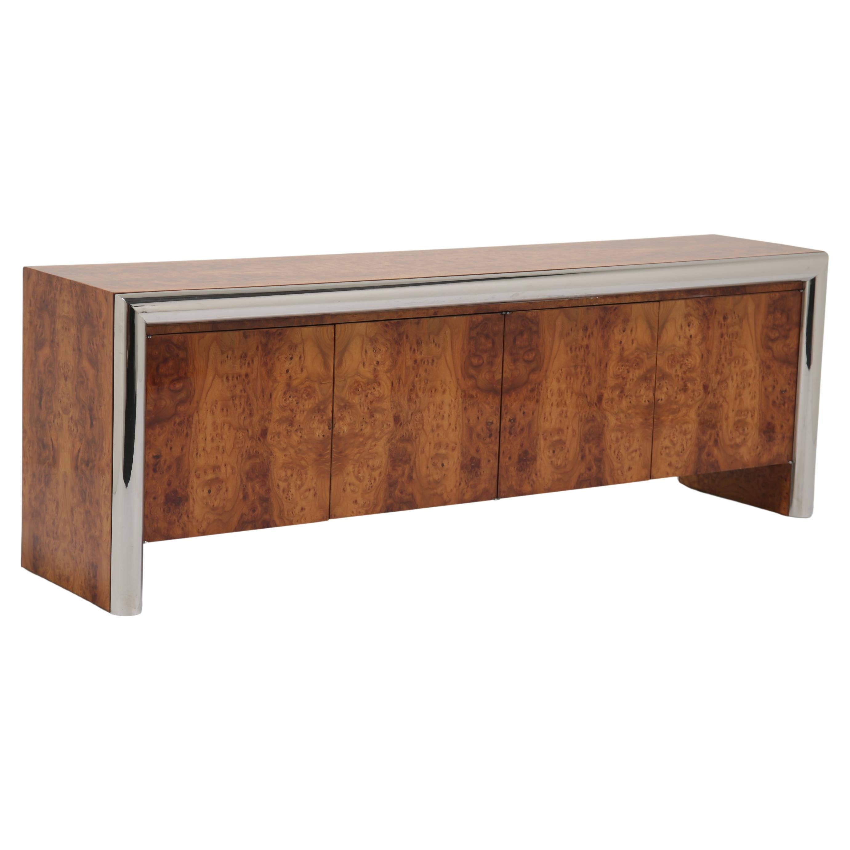 Amerikanische Kredenz aus Wurzelholz und Chrom von Edward Axel Roffman, 1970er Jahre. im Angebot