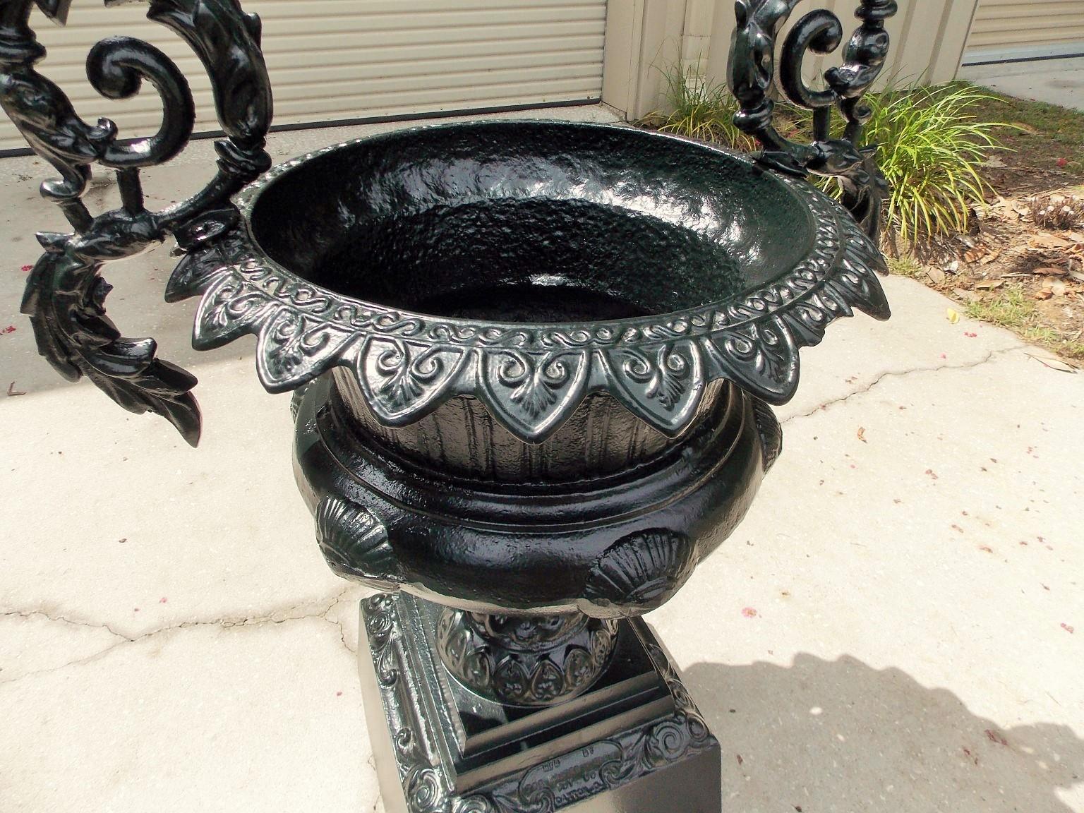 American Cast Iron Campana Floral Acanthus Garden Urn on Squared Plinth C. 1850 For Sale 1