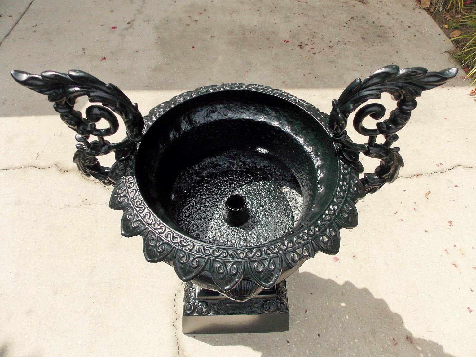 American Cast Iron Campana Floral Acanthus Garden Urn on Squared Plinth C. 1850 For Sale 3
