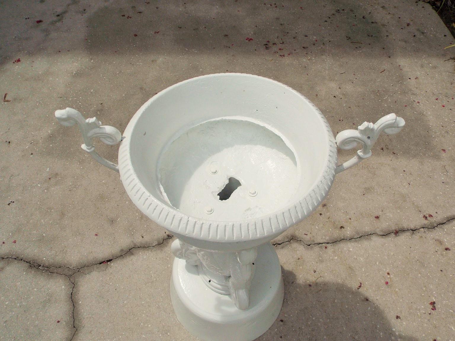 swan urns
