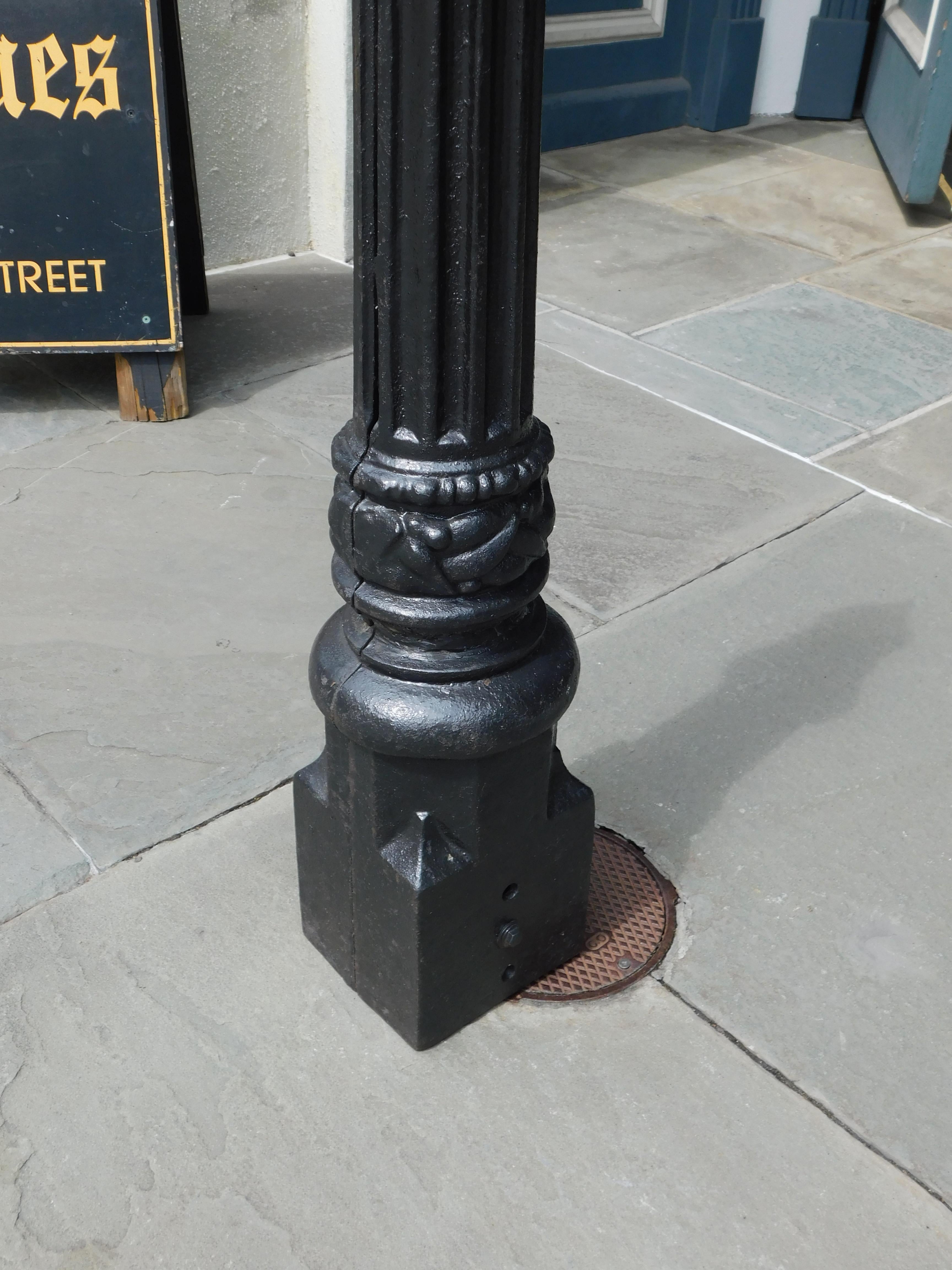 American Empire American Cast Iron & Painted Horse Head Fluted Ringed Hitching Post, Circa 1850 For Sale