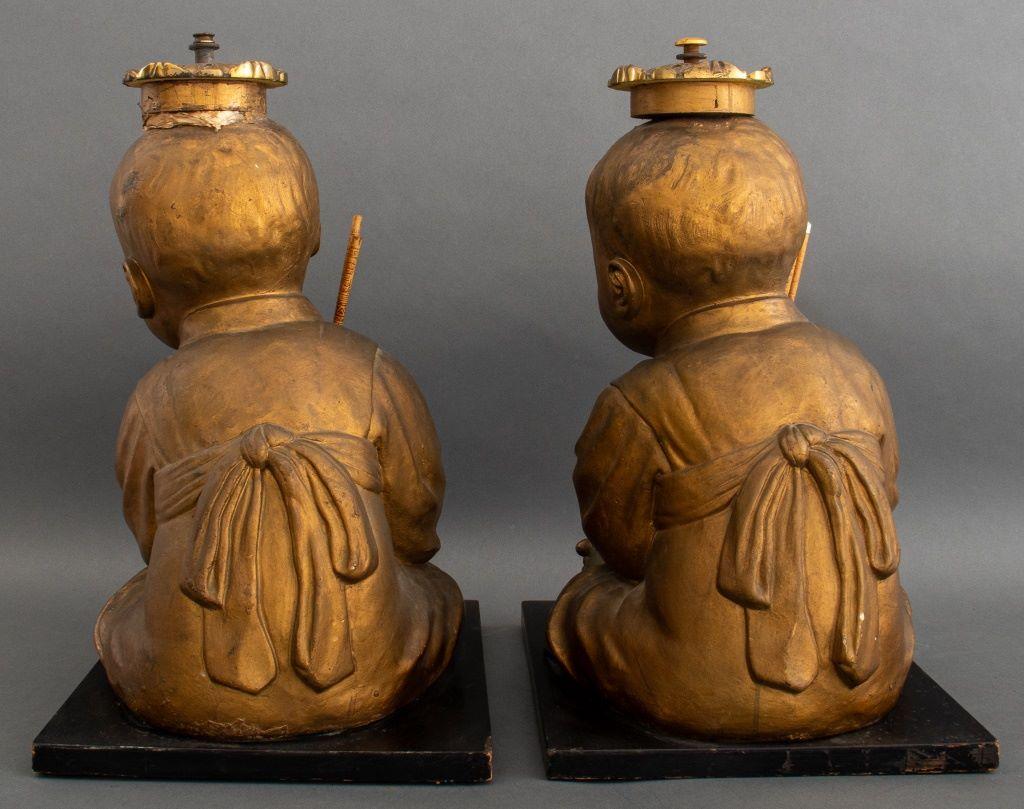 American Chalkware Chinoiserie Seated Infants, 2 In Good Condition For Sale In Astoria, NY