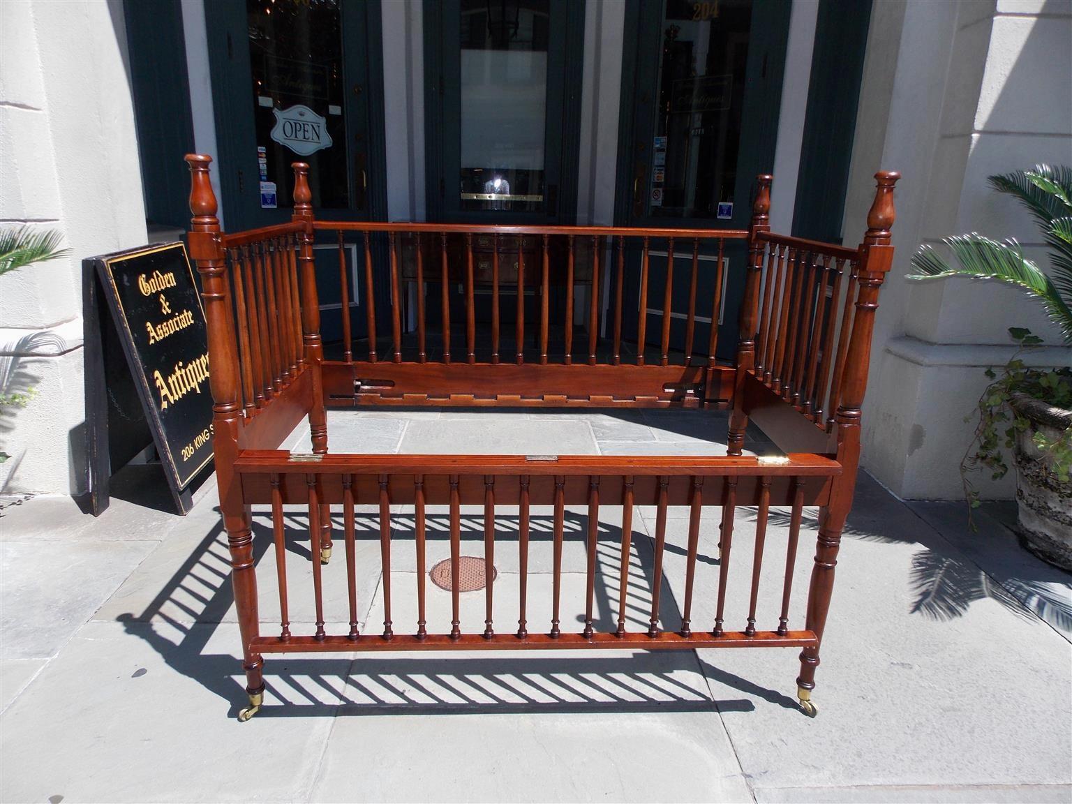 American Charleston Mahogany Child's Crib with Bulbous Spindles on Casters, 1800 For Sale 1