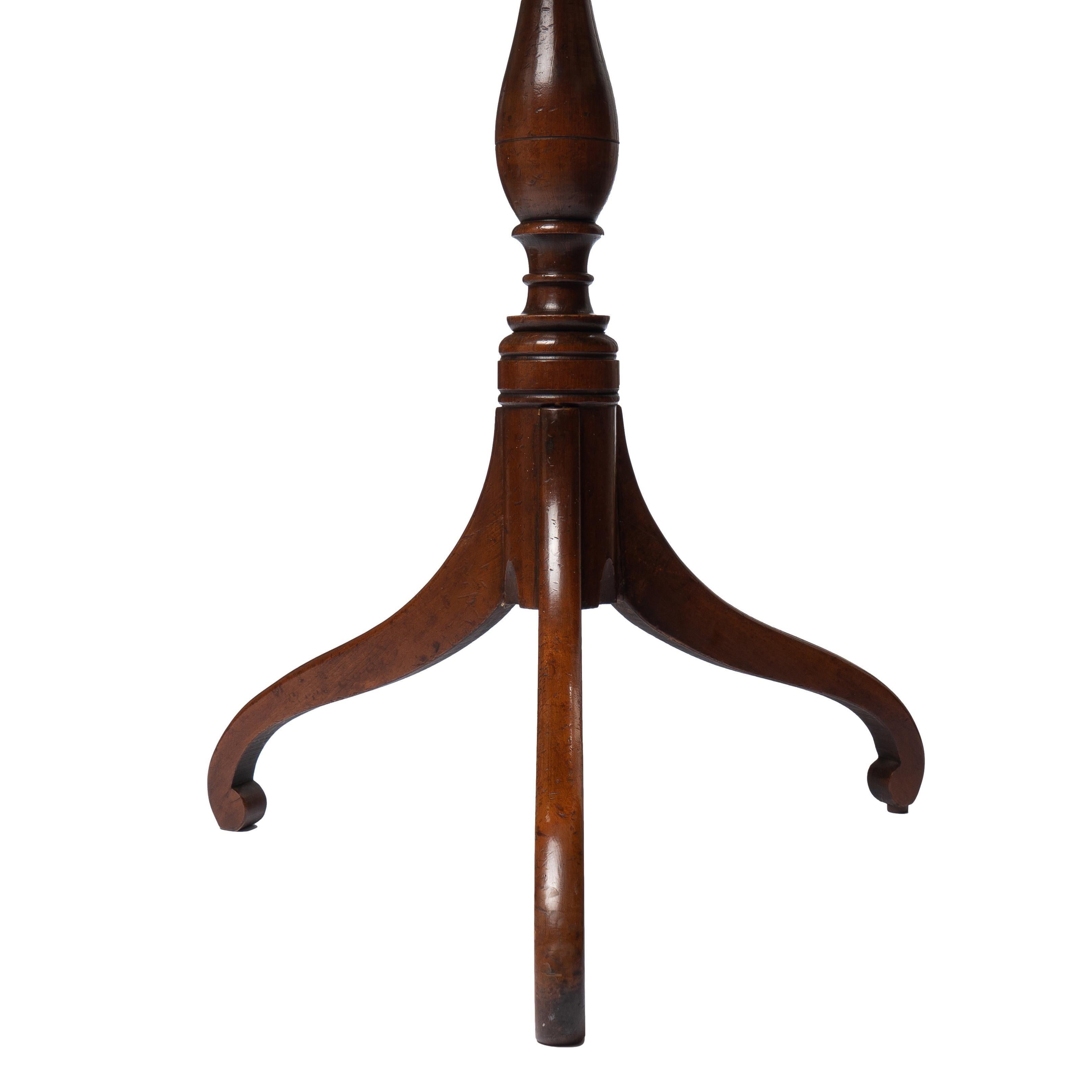 American Cherry Hepplewhite Candle Stand, 1800 For Sale 1