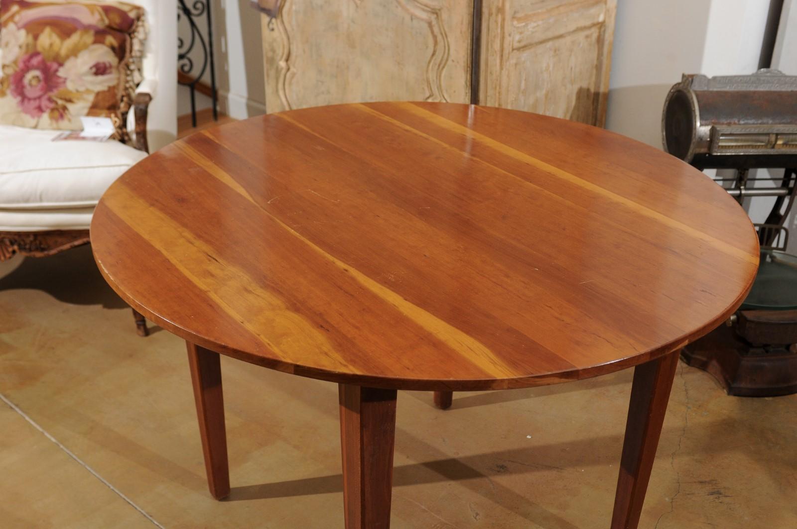 square to round table