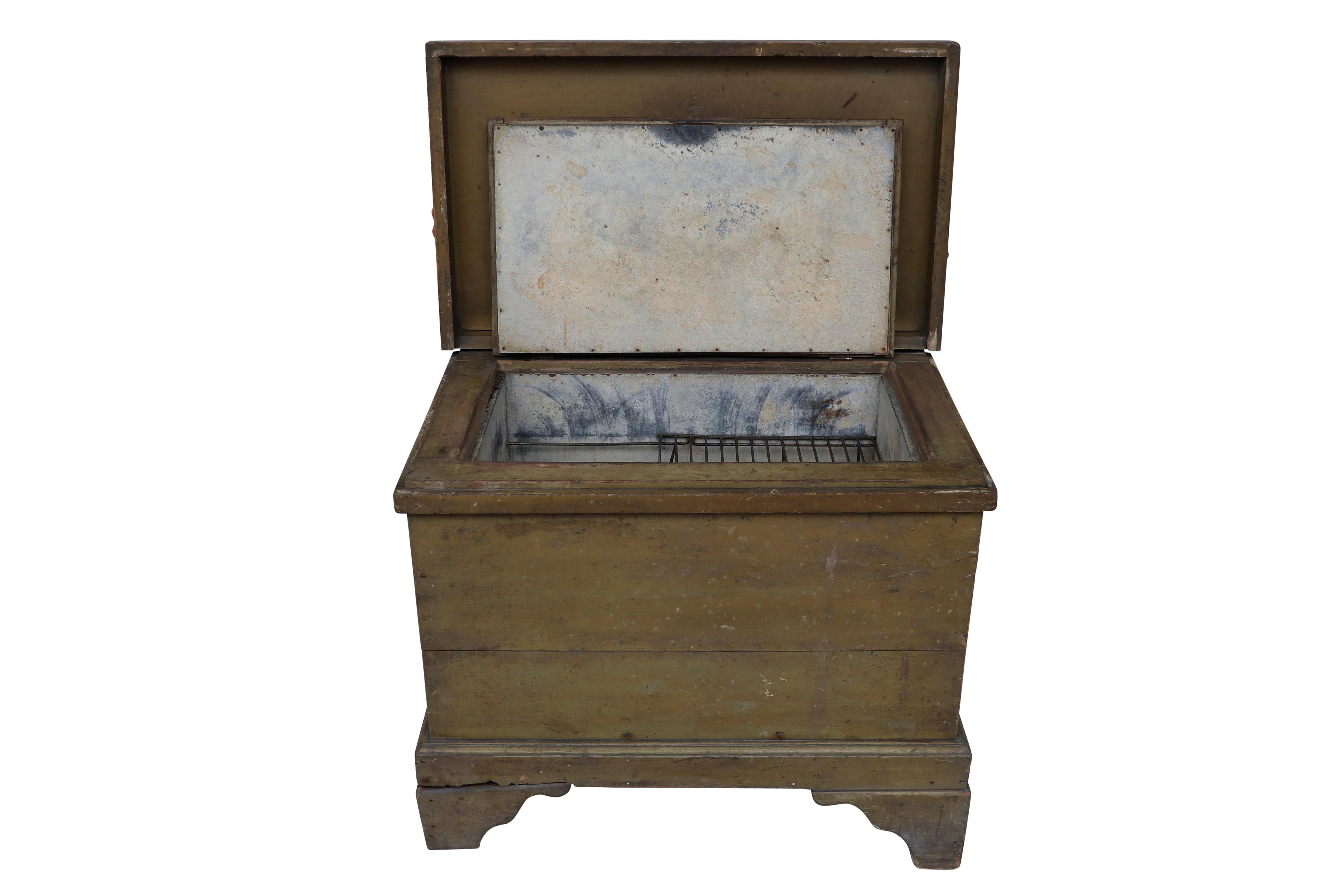 American Chest with Original Paint In Distressed Condition For Sale In Hudson, NY