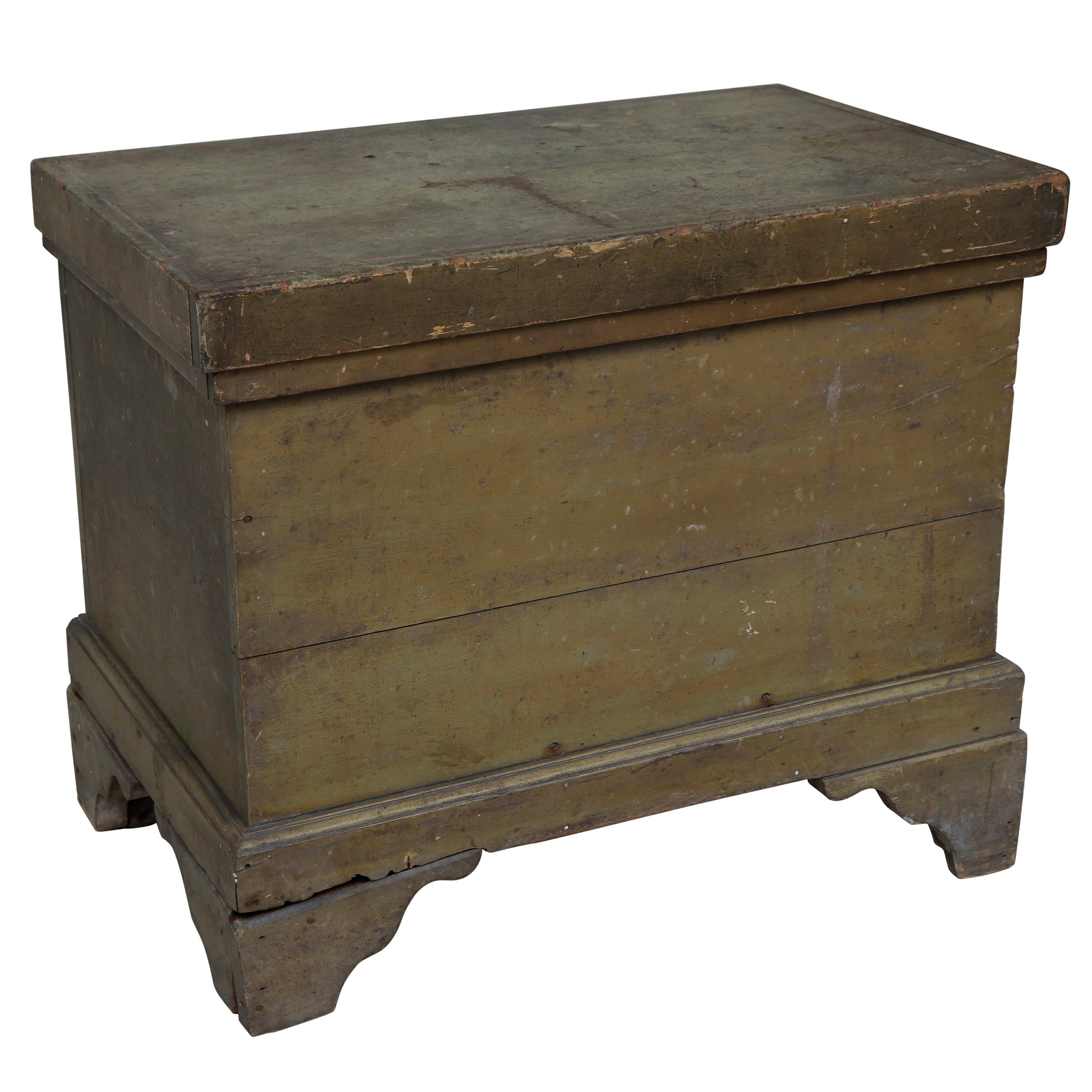 American Chest with Original Paint For Sale